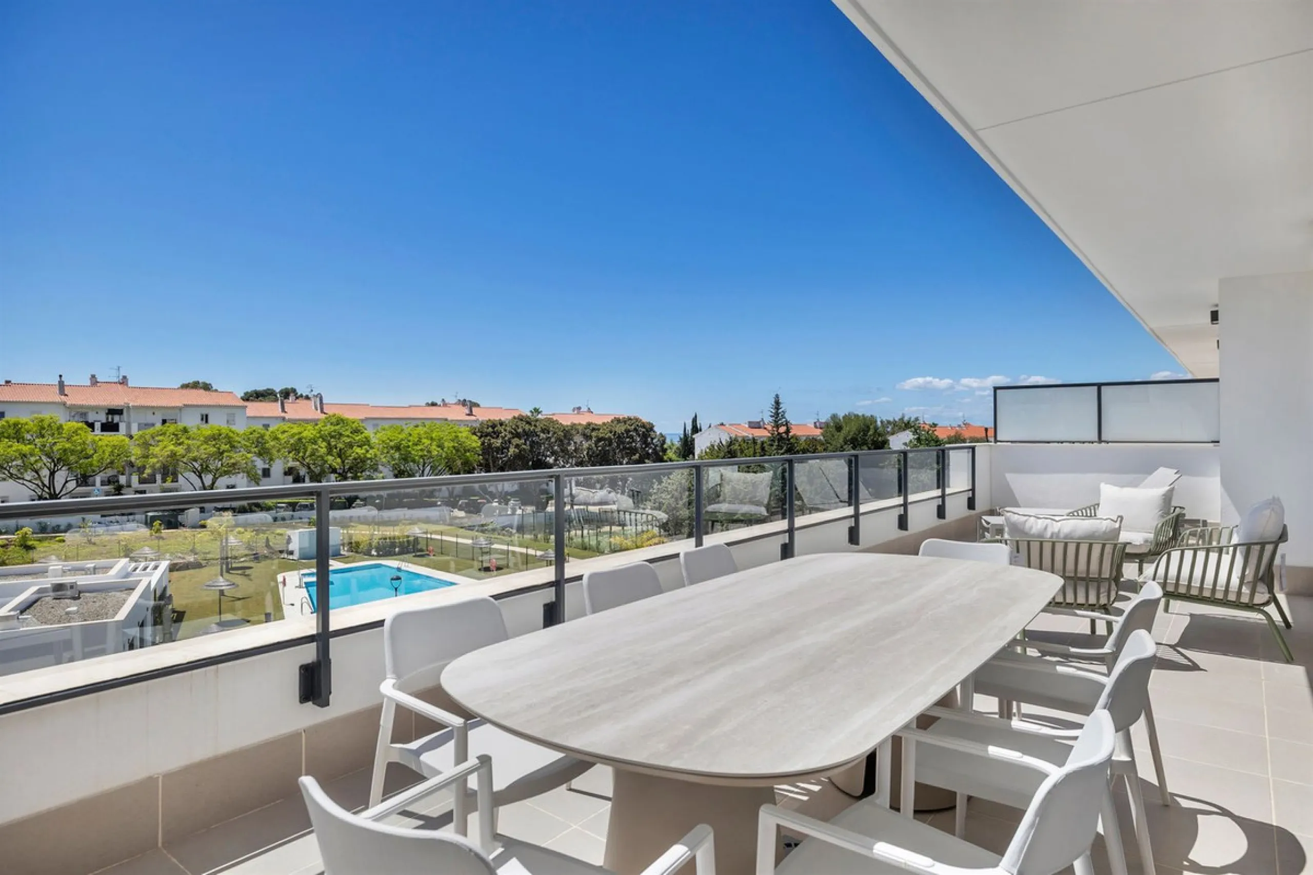 Just completed 3 bedroom new build penthouse.