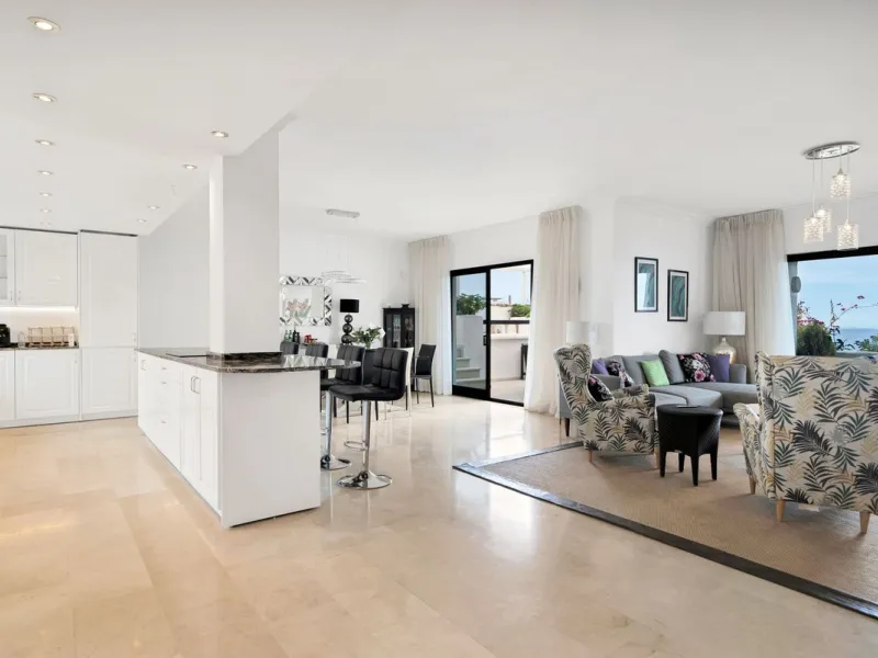 **Spectacular Beachfront Penthouse in Marbella, Spain**