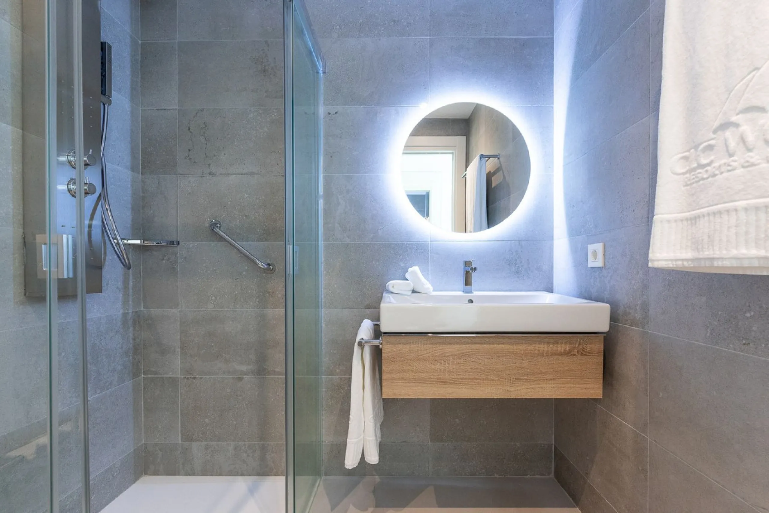 Exclusive Apartment in Santa Barbara Heights, Mijas Costa