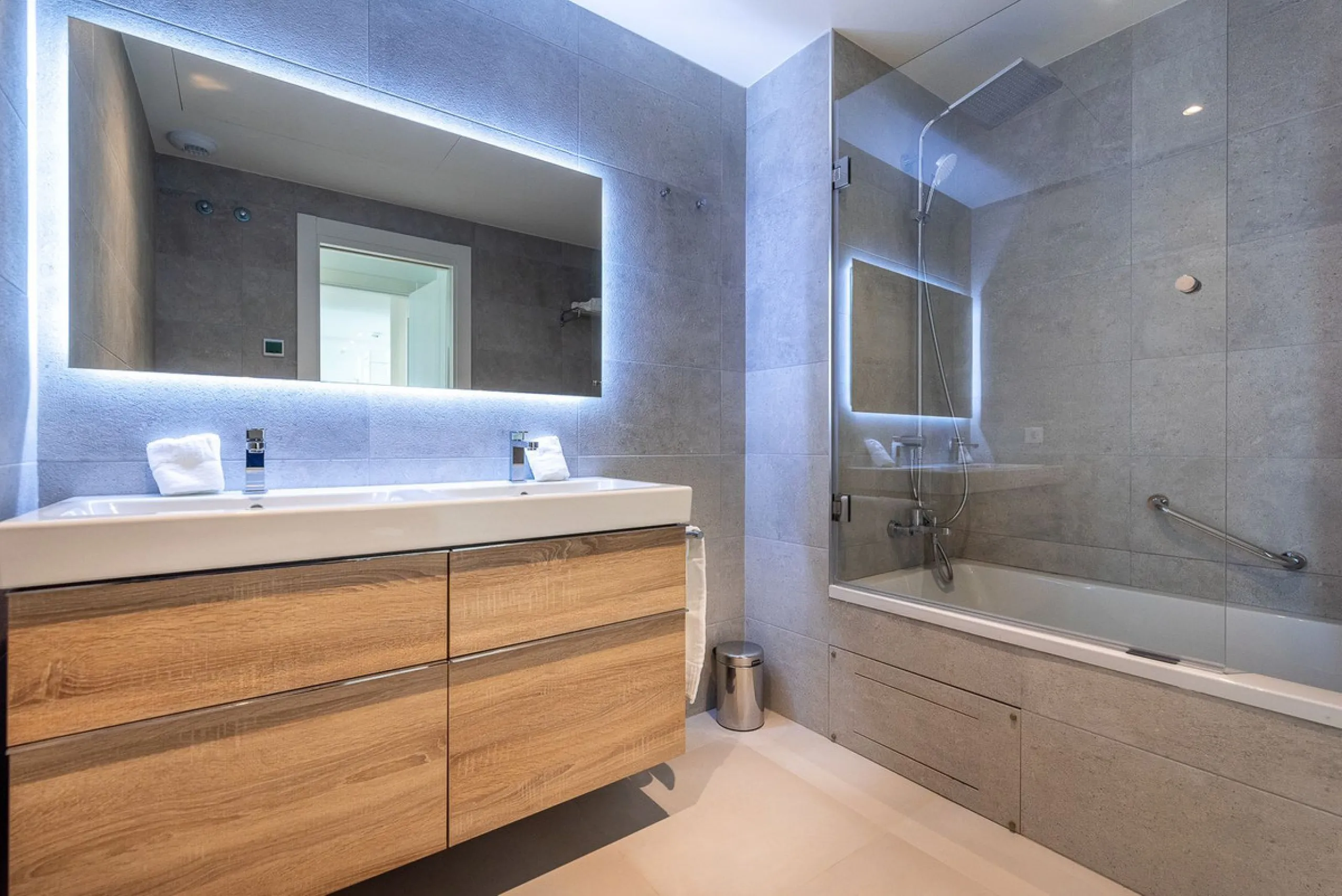 Exclusive Modern Apartment in Santa Barbara Heights – Mijas Costa