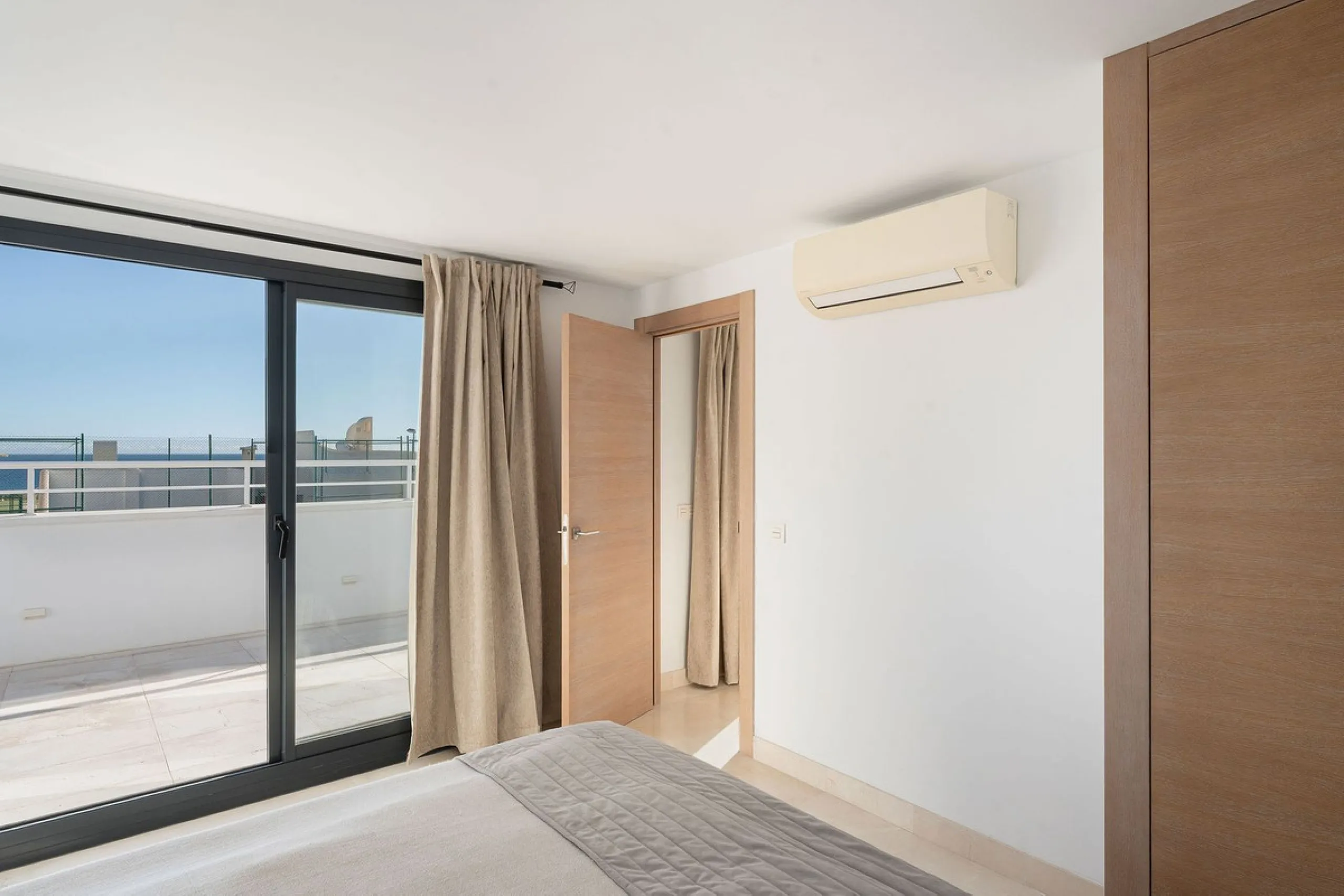 A very special penthouse situated 2nd line to the beach right in the centre of Estepona. The penthouse and terraces occupy the whole of the 6th floor on this building making it one of a kind and very private. The good size living and dining room have acce