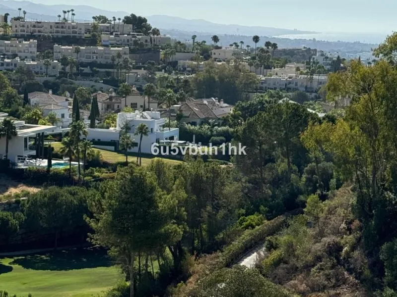 Nestled within an exclusive development of just 14 units, this stunning penthouse is situated alongside the renowned La Quinta Golf resort, celebrated for its exceptional golfing experience and prime location. Enjoy effortless access to nearby amenities, 