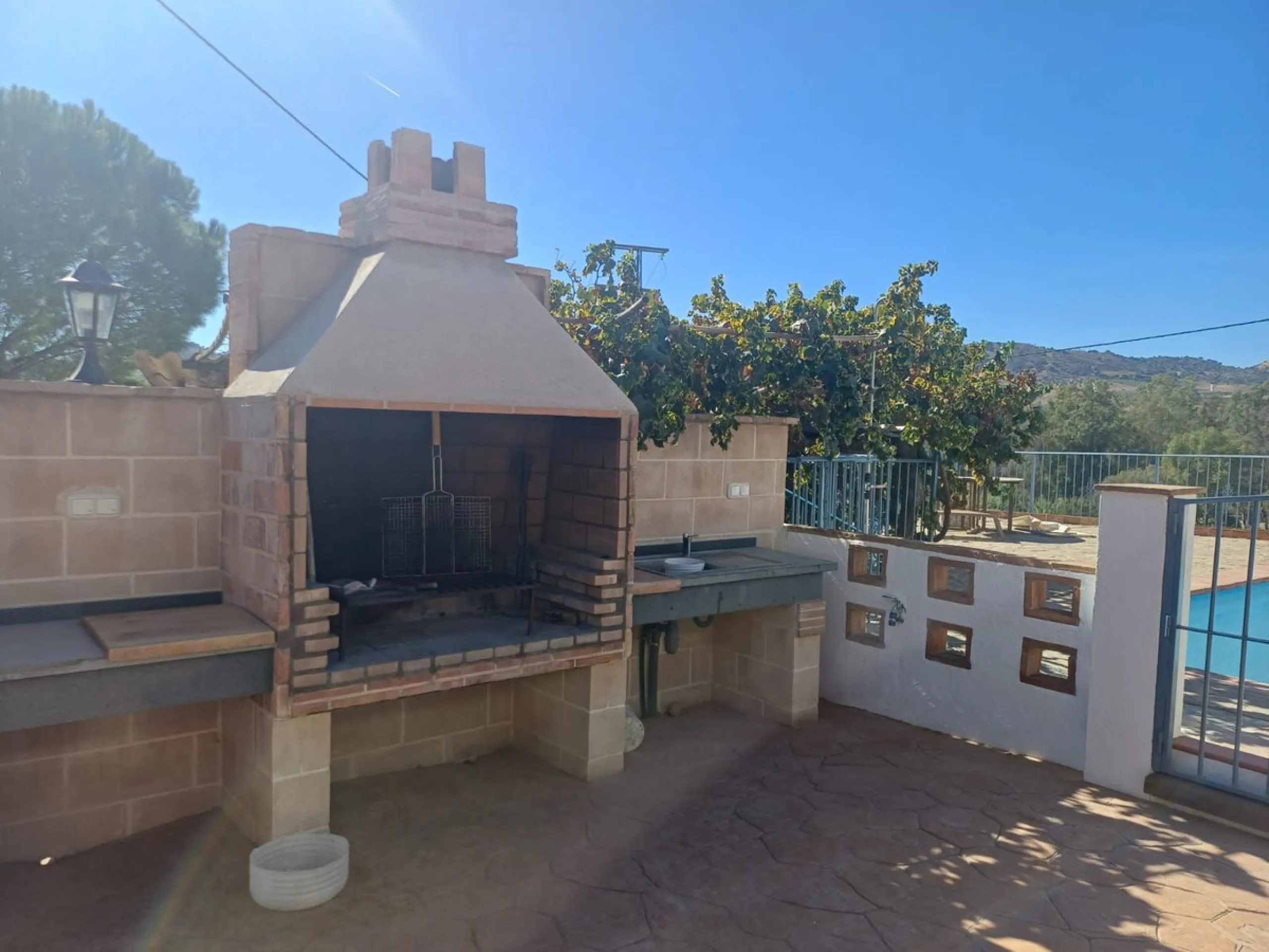 Charming Country Home with Private Pool, Lush Land & Stunning Mountain Views