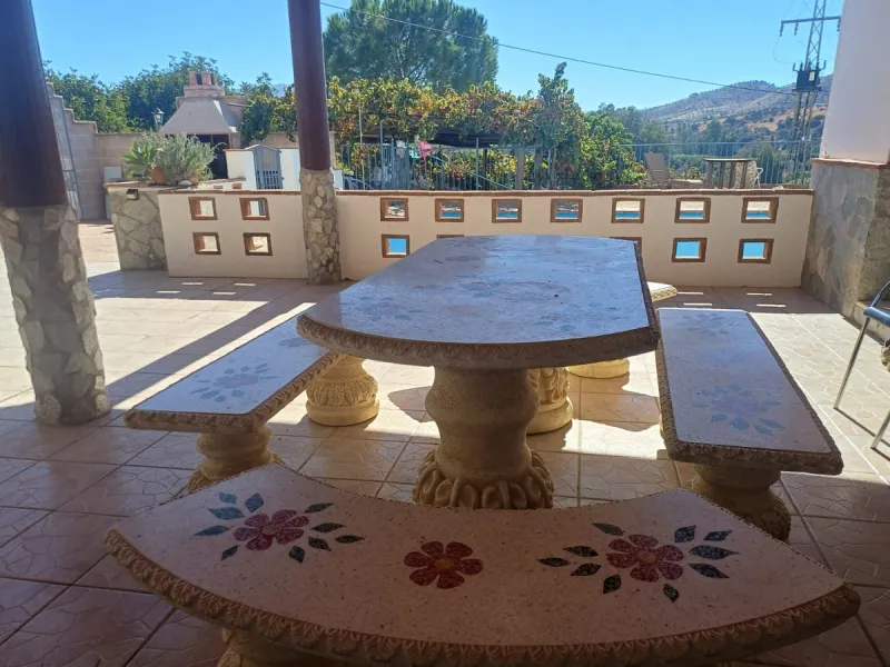 Charming Country Home with Private Pool, Lush Land & Stunning Mountain Views