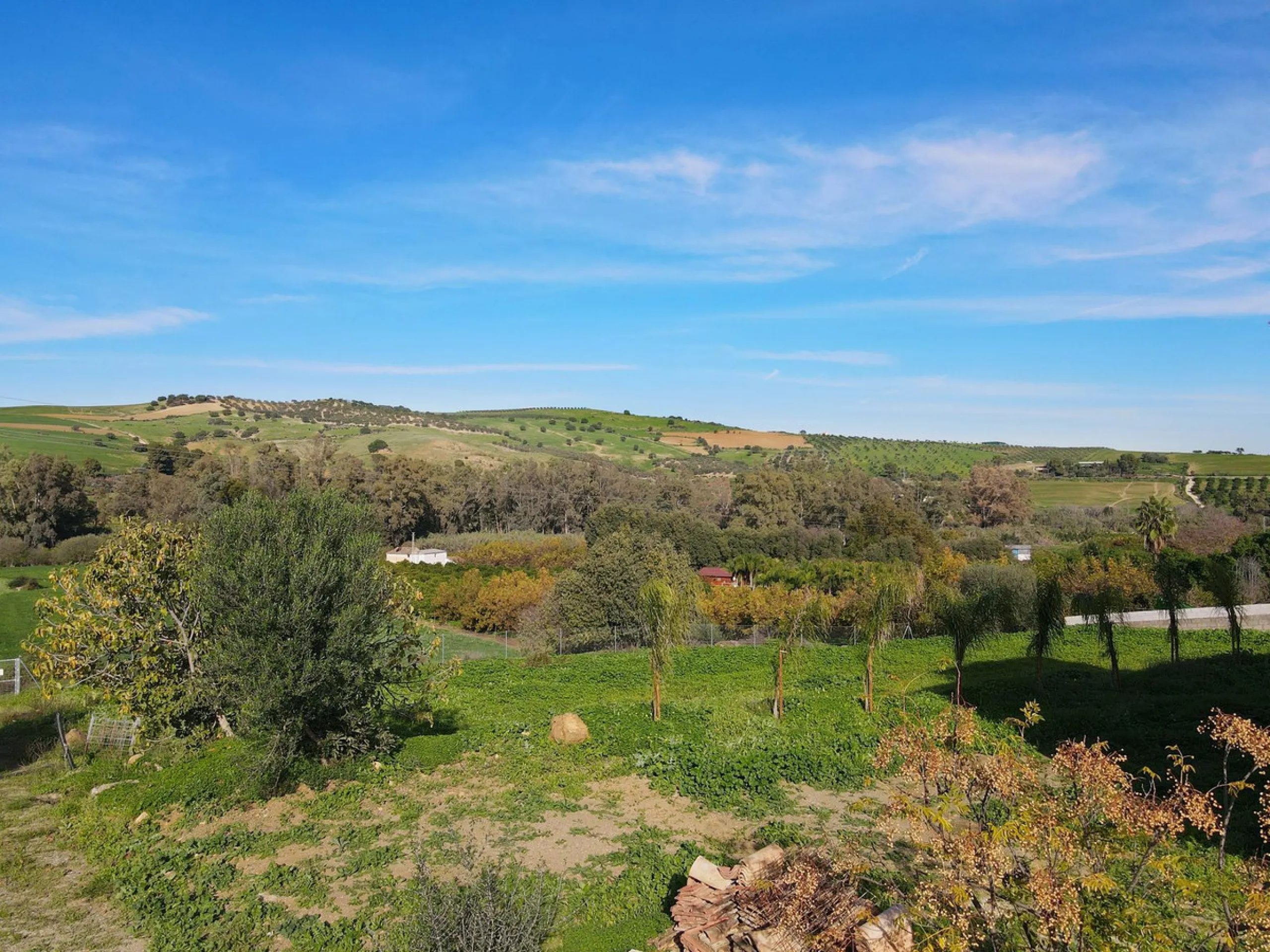 House - Finca - Cortijo в продаже в Coín, Málaga. В доме 5 спален и 5 ванных комнат. Площадь дома 360 м². Площадь участка 40000 м²