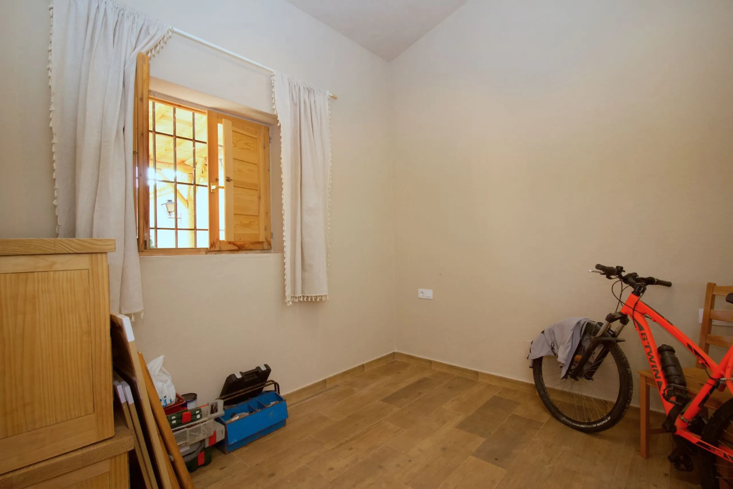 House - Finca - Cortijo в продаже в Coín, Málaga. В доме 5 спален и 5 ванных комнат. Площадь дома 360 м². Площадь участка 40000 м²