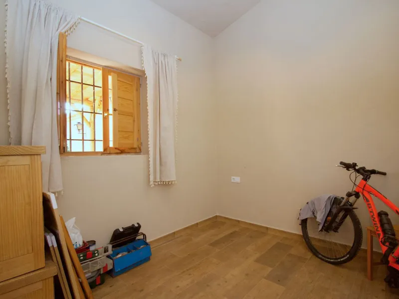 House - Finca - Cortijo в продаже в Coín, Málaga. В доме 5 спален и 5 ванных комнат. Площадь дома 360 м². Площадь участка 40000 м²