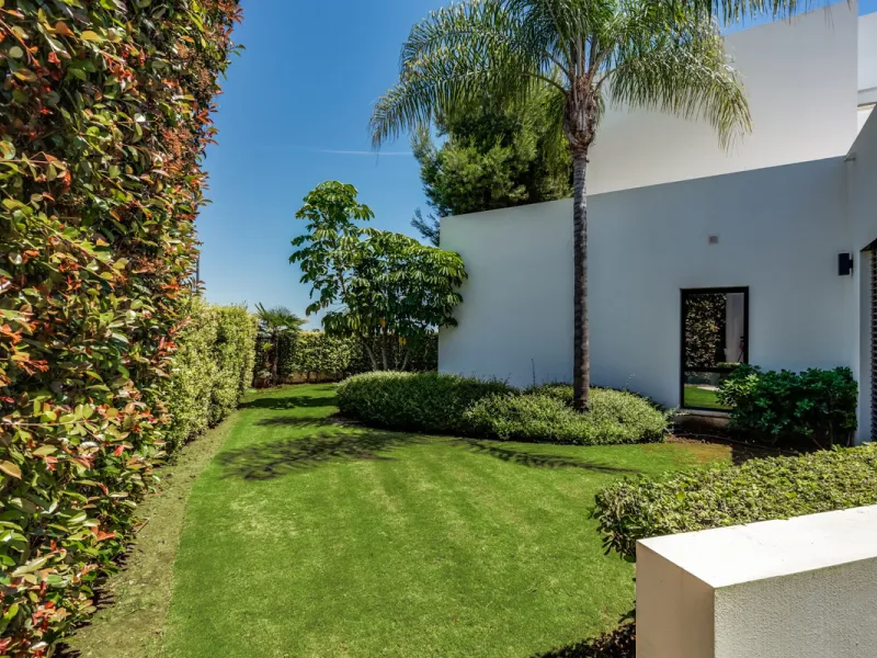 This exceptional villa is nestled within an exclusive gated community in Marbella's prestigious Golden Mile. Set on a generous south-facing plot, the property is bathed in natural sunlight and enjoys breathtaking panoramic sea views from both floors, crea