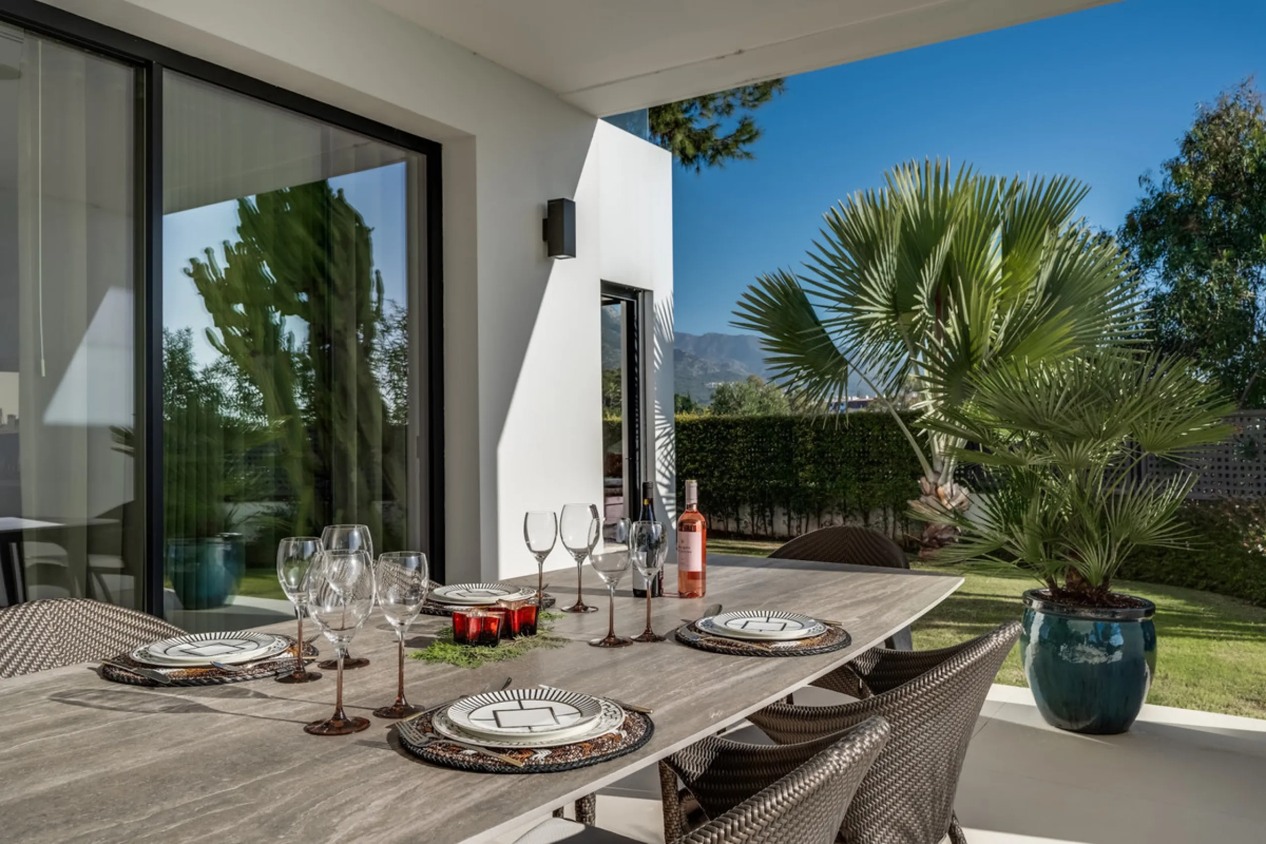 This exceptional villa is nestled within an exclusive gated community in Marbella's prestigious Golden Mile. Set on a generous south-facing plot, the property is bathed in natural sunlight and enjoys breathtaking panoramic sea views from both floors, crea