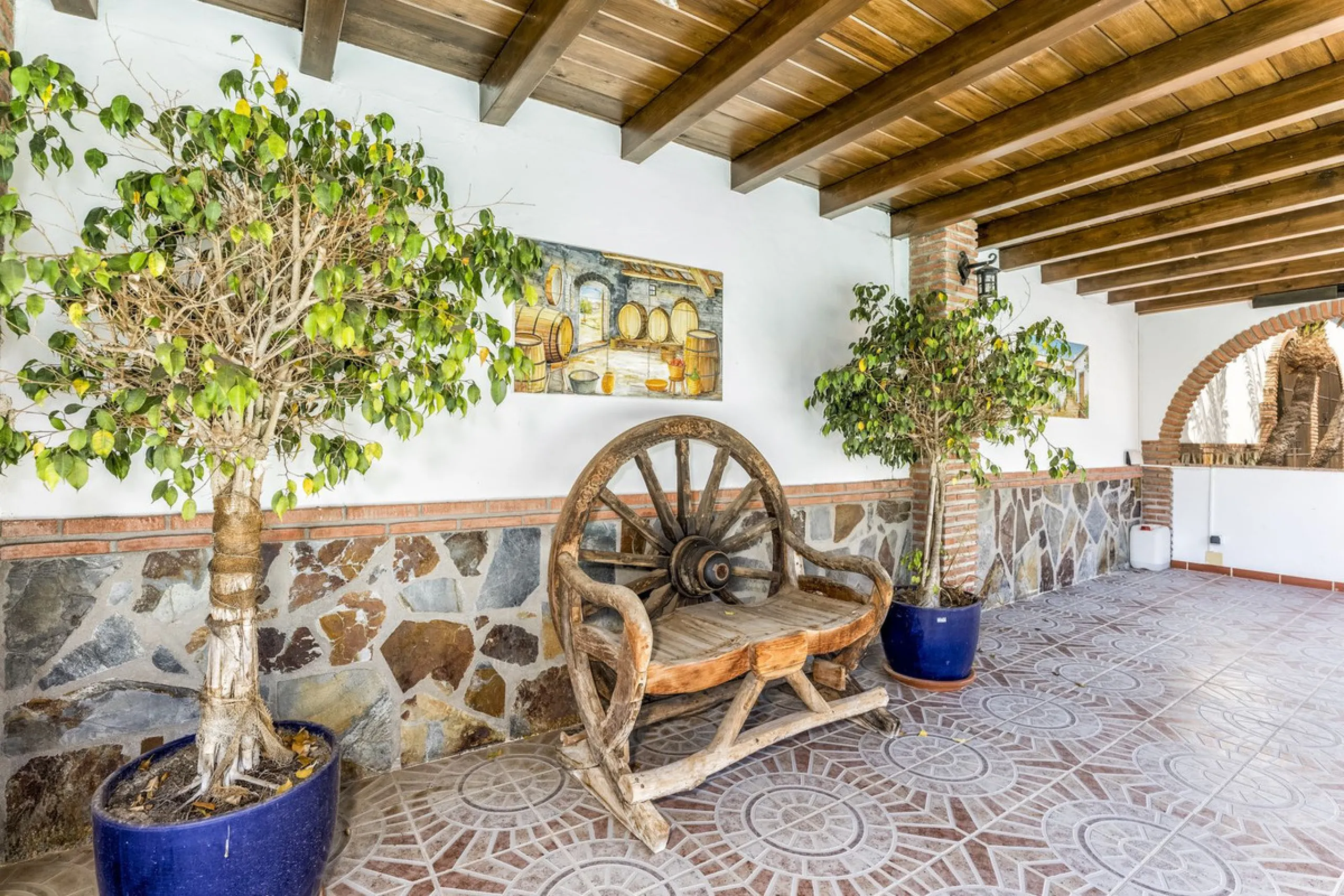 House - Detached Villa в продаже в Benalmadena, Málaga. В доме 6 спален и 6 ванных комнат. Площадь дома 500 м². Площадь участка 1590 м²