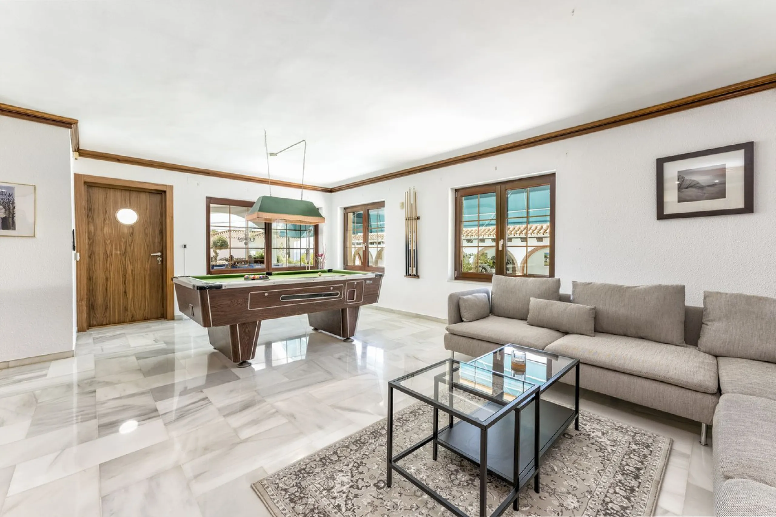 House - Detached Villa в продаже в Benalmadena, Málaga. В доме 6 спален и 6 ванных комнат. Площадь дома 500 м². Площадь участка 1590 м²