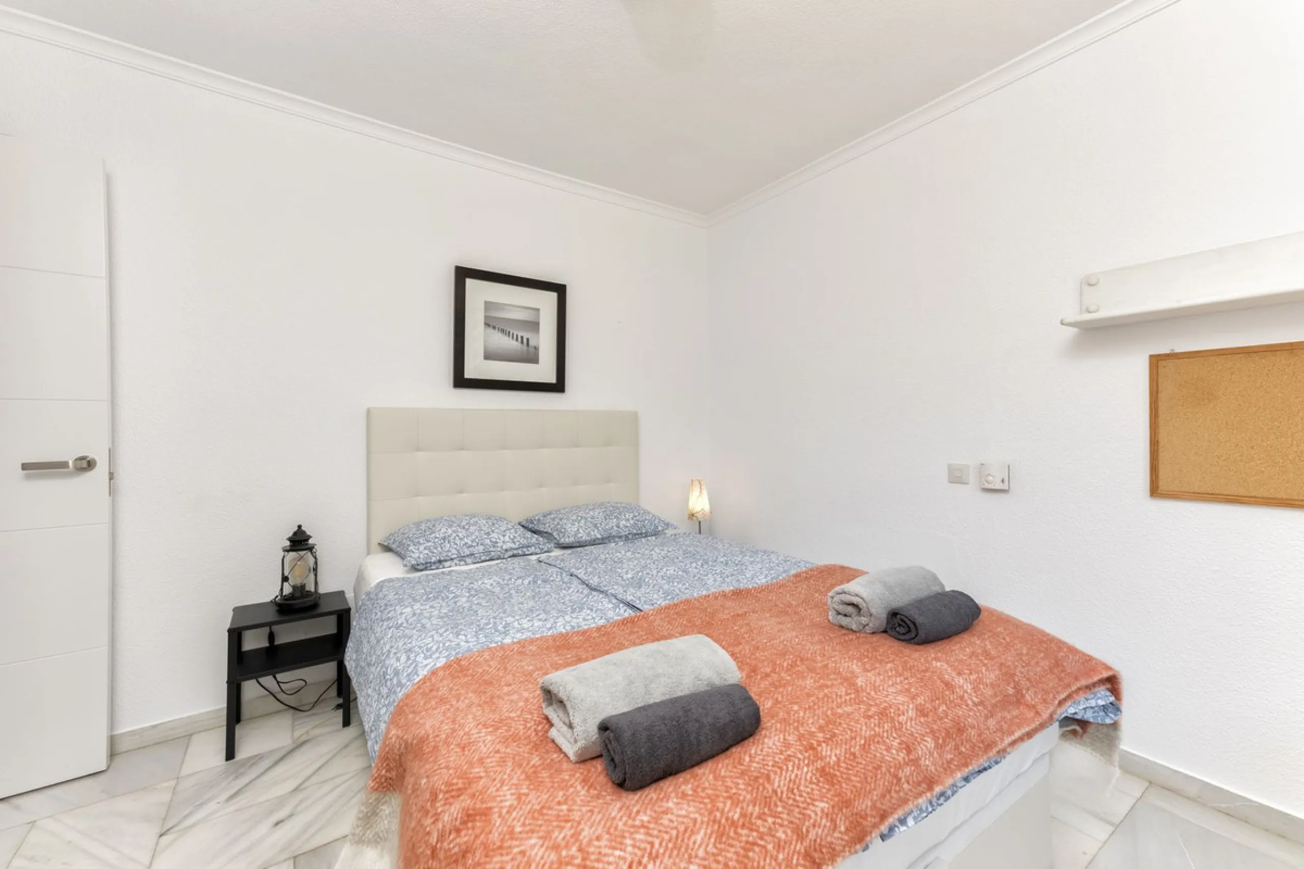 House - Detached Villa в продаже в Benalmadena, Málaga. В доме 6 спален и 6 ванных комнат. Площадь дома 500 м². Площадь участка 1590 м²