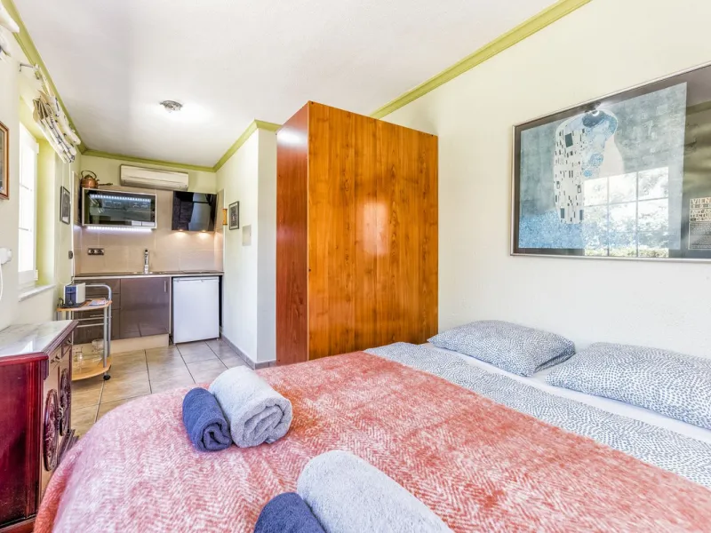House - Detached Villa в продаже в Benalmadena, Málaga. В доме 6 спален и 6 ванных комнат. Площадь дома 500 м². Площадь участка 1590 м²