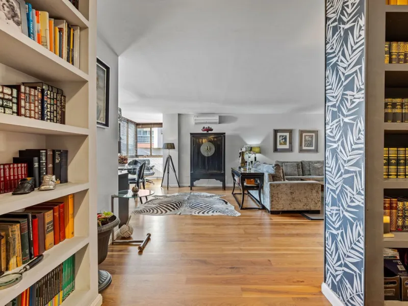 Discover this exclusive gem on the beachfront, where luxury and elegance blend seamlessly to offer you an unparalleled lifestyle in one of the most privileged areas of Málaga Capital, the Cerrado de Calderón urbanization.