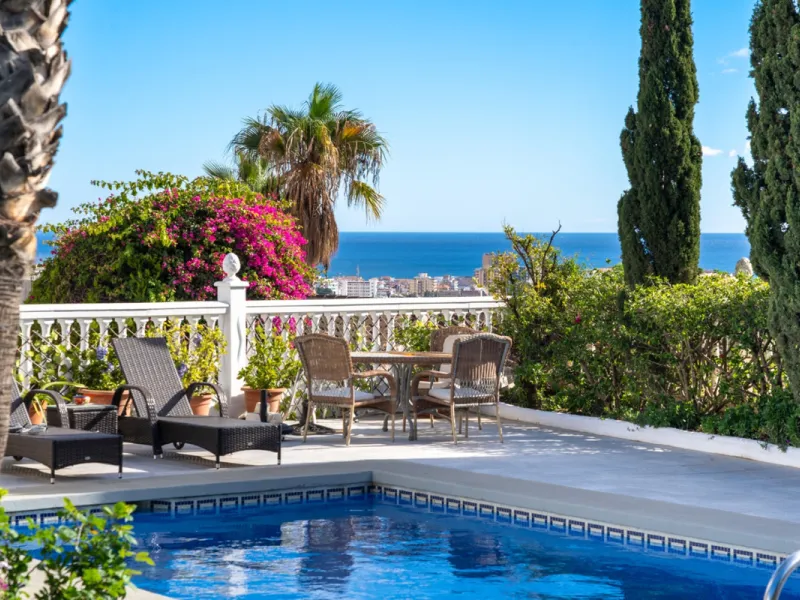 House - Detached Villa в продаже в Mijas, Málaga. В доме 3 спален и 4 ванных комнат. Площадь дома 250 м². Площадь участка 900 м²