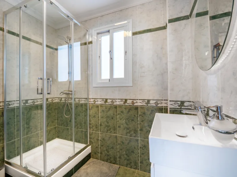 House - Detached Villa в продаже в Mijas, Málaga. В доме 3 спален и 4 ванных комнат. Площадь дома 250 м². Площадь участка 900 м²