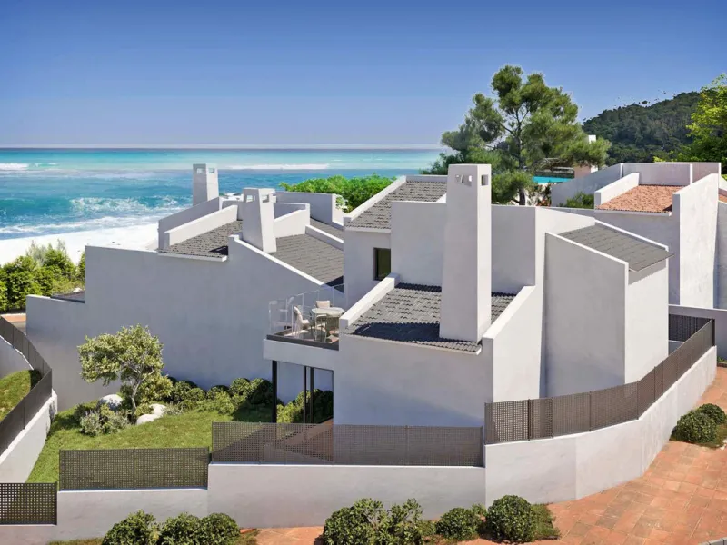 EXCLUSIVE SEMI-DETACHED HOUSE IN BAHÍA DORADA (WEST ESTEPONA) WITH PANORAMIC SEA VIEWS.