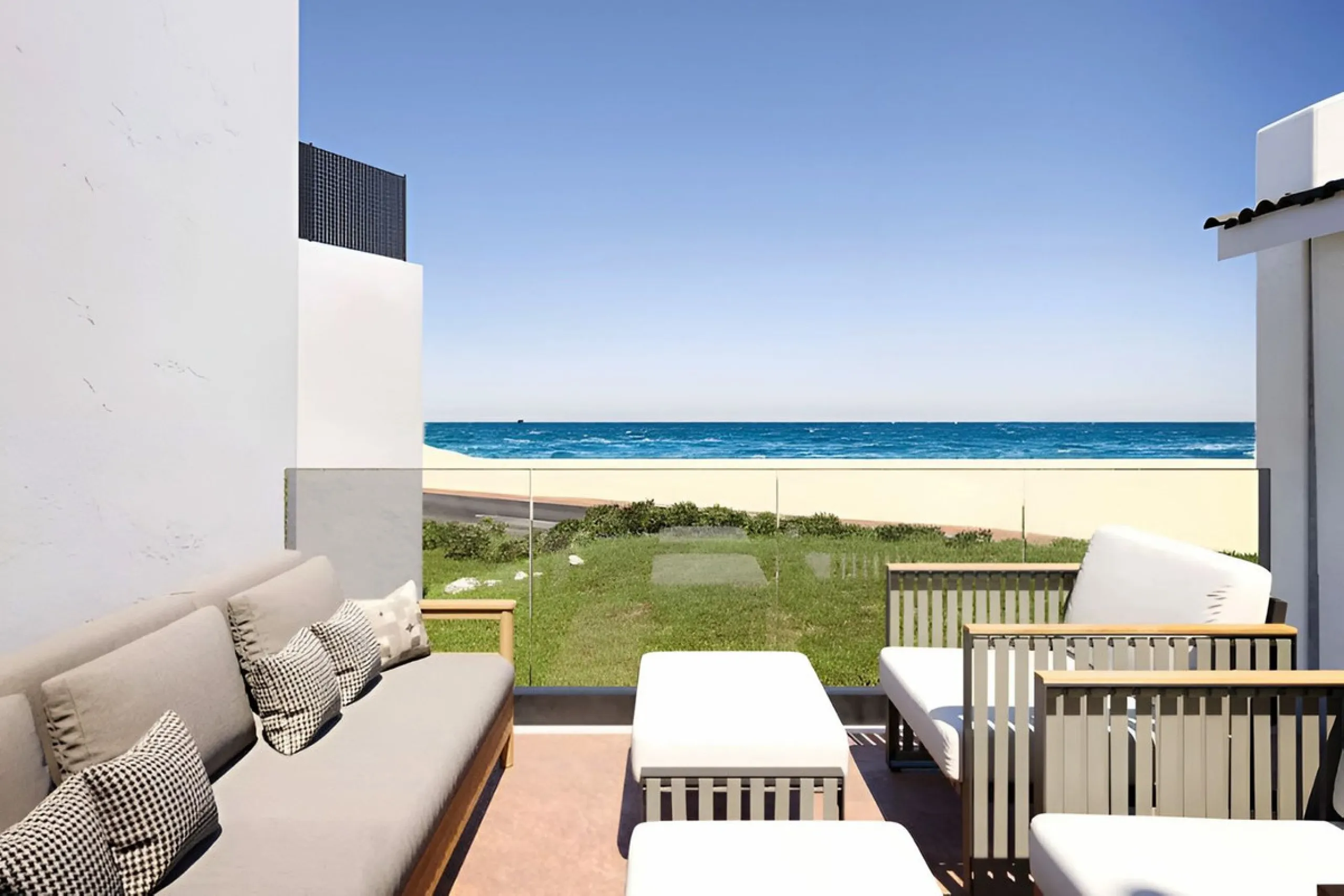 EXCLUSIVE SEMI-DETACHED HOUSE IN BAHÍA DORADA (WEST ESTEPONA) WITH PANORAMIC SEA VIEWS.