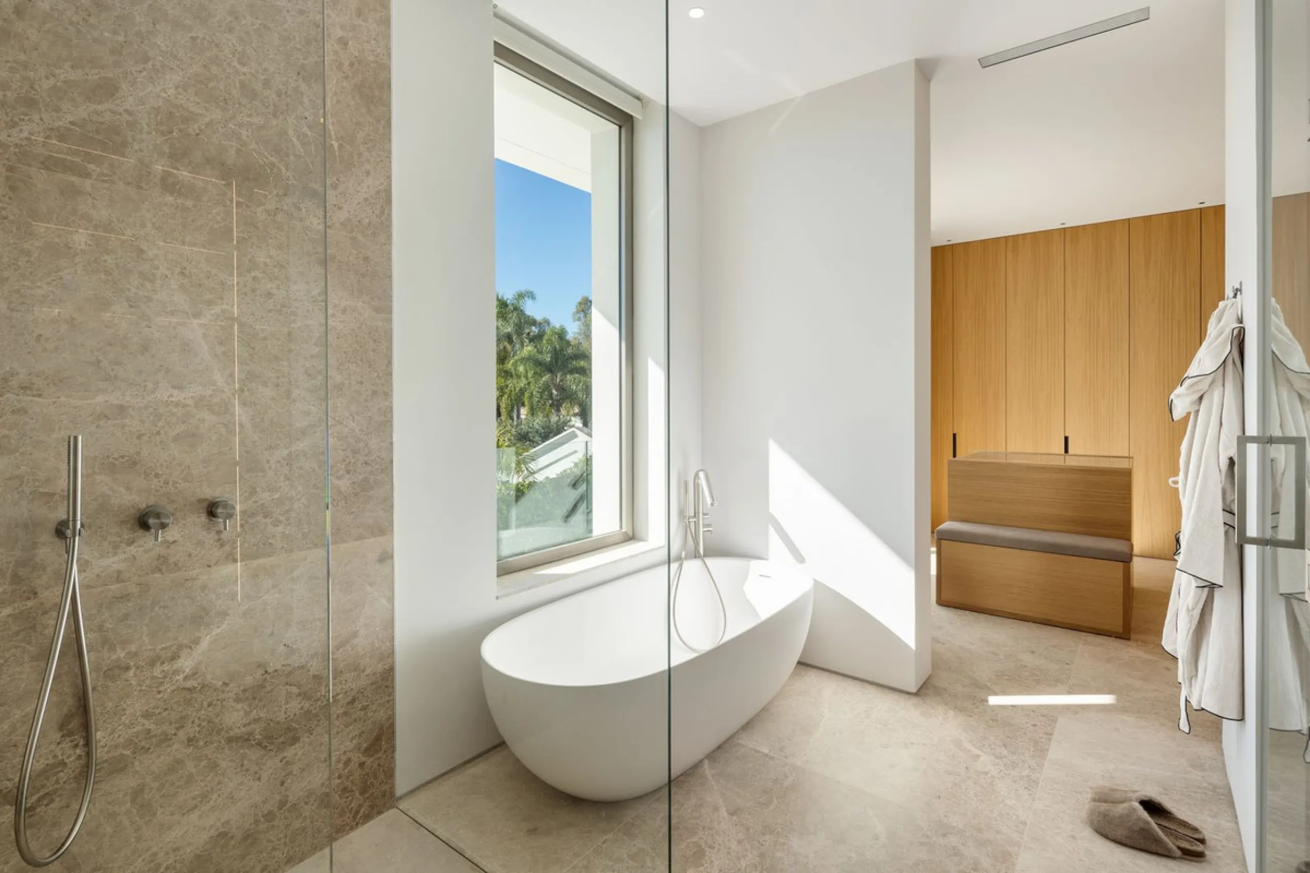 Villa in erster Golflinie mit Meerblick in Nueva Andalucía, Marbella