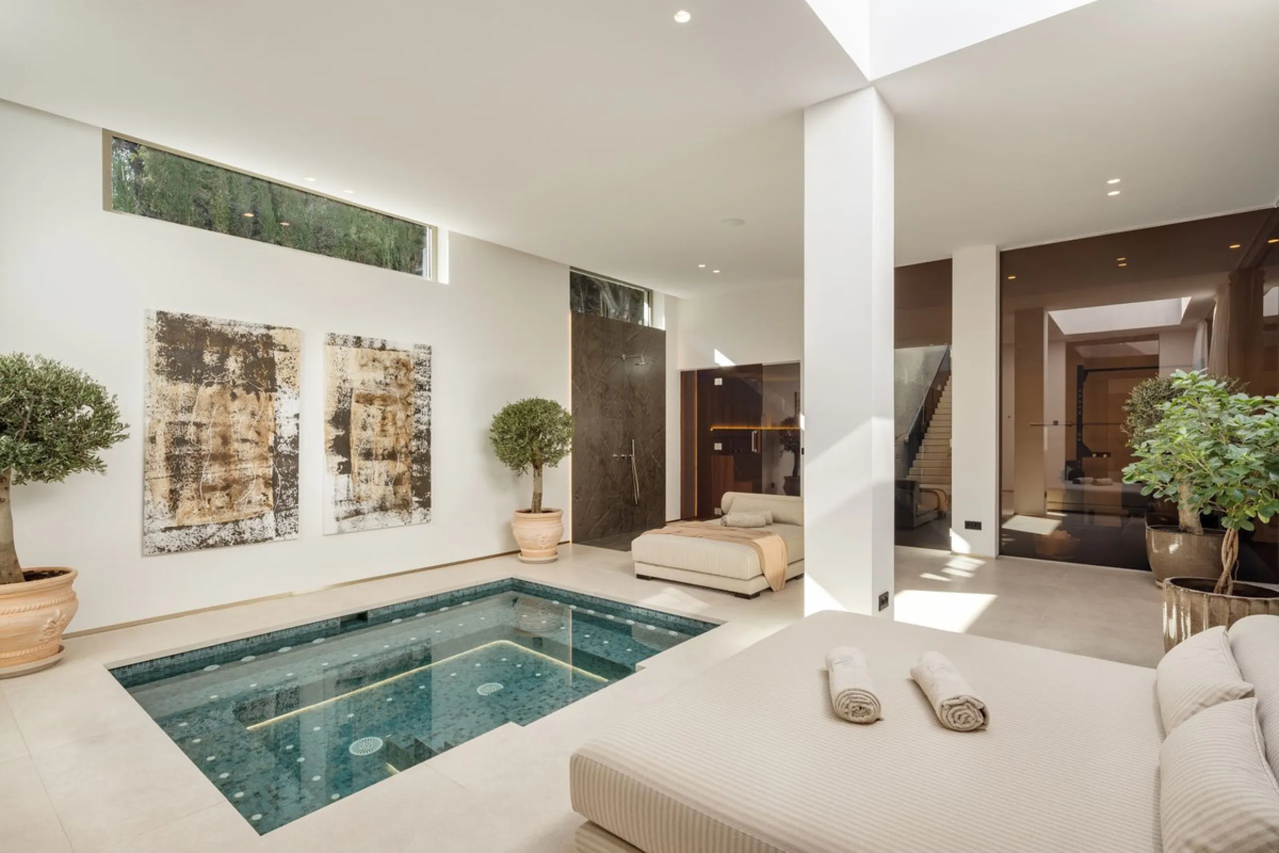 Villa in erster Golflinie mit Meerblick in Nueva Andalucía, Marbella
