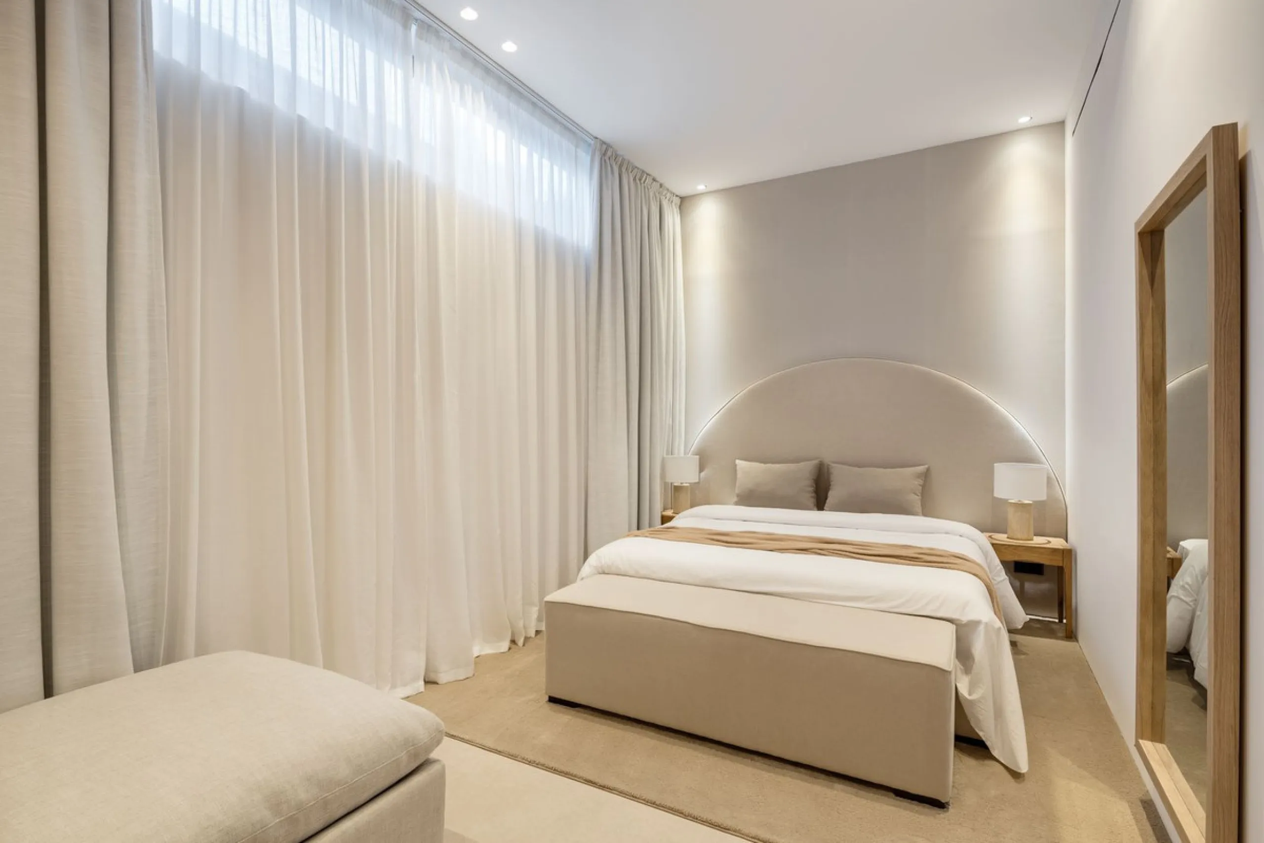 Villa in erster Golflinie mit Meerblick in Nueva Andalucía, Marbella