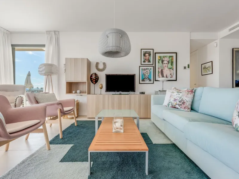 Exclusive Top-Floor Corner Apartment with Panoramic Sea Views – Las Mesas, Estepona