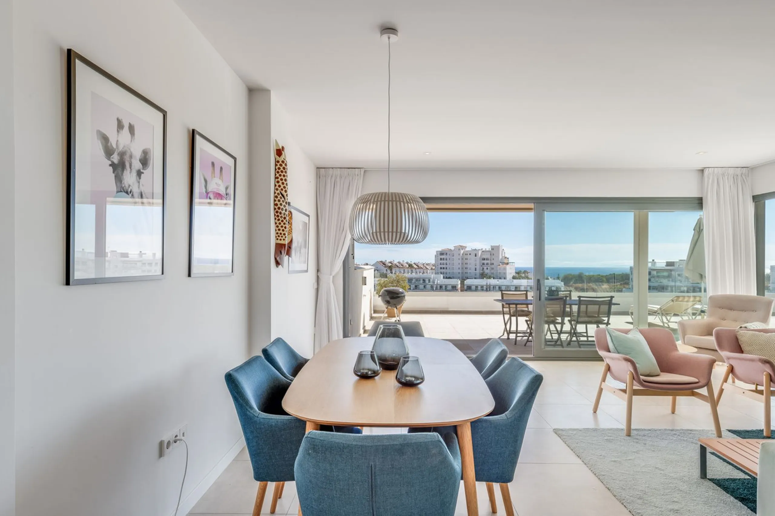 Exclusive Top-Floor Corner Apartment with Panoramic Sea Views – Las Mesas, Estepona