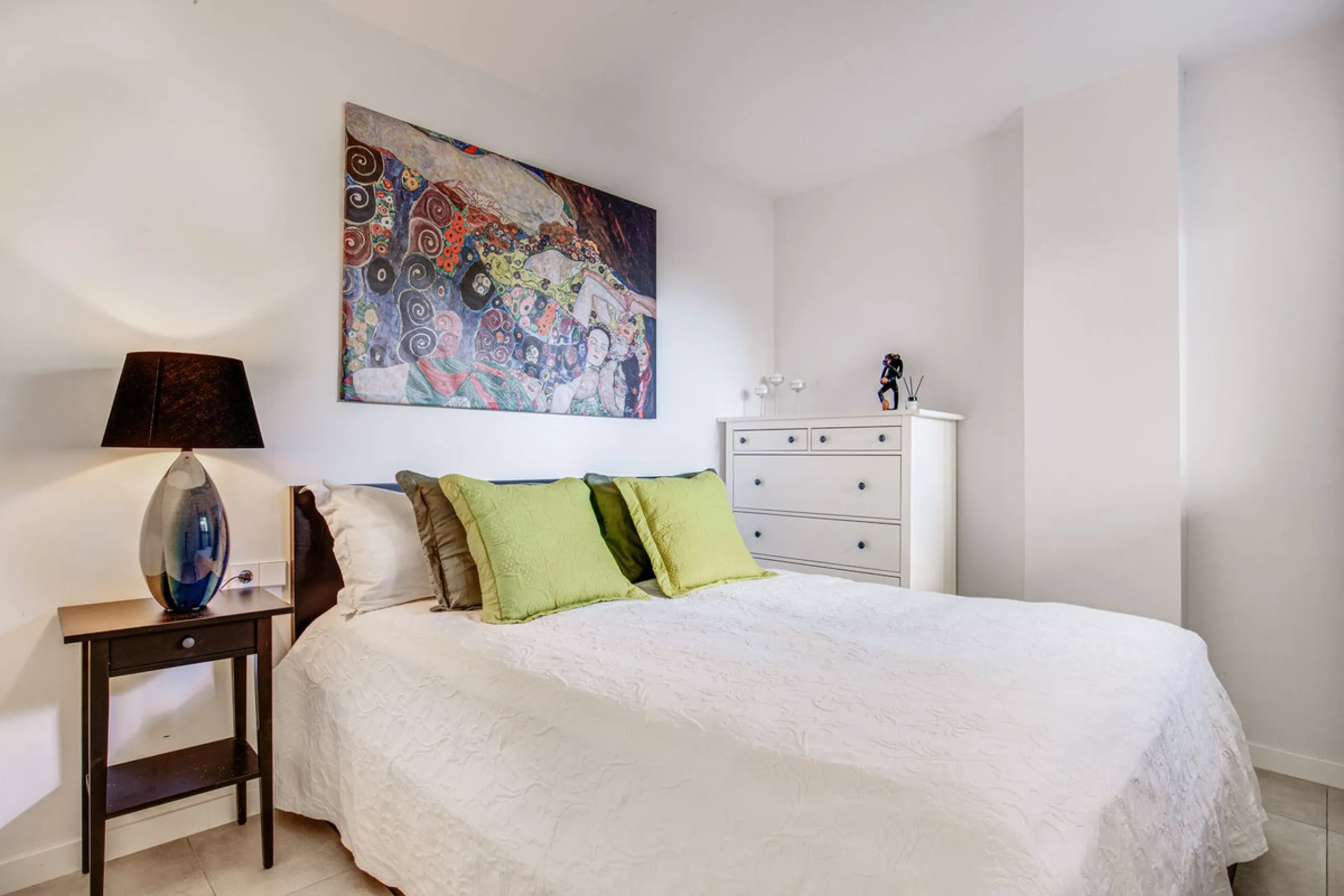Exclusive Top-Floor Corner Apartment with Panoramic Sea Views – Las Mesas, Estepona