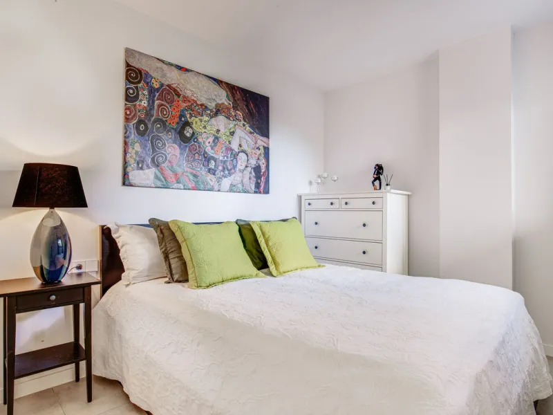 Exclusive Top-Floor Corner Apartment with Panoramic Sea Views – Las Mesas, Estepona