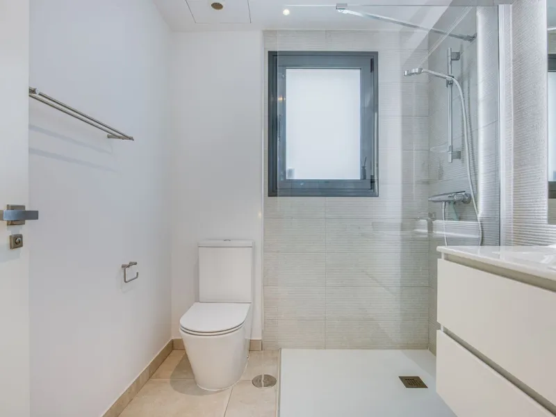 Exclusive Top-Floor Corner Apartment with Panoramic Sea Views – Las Mesas, Estepona