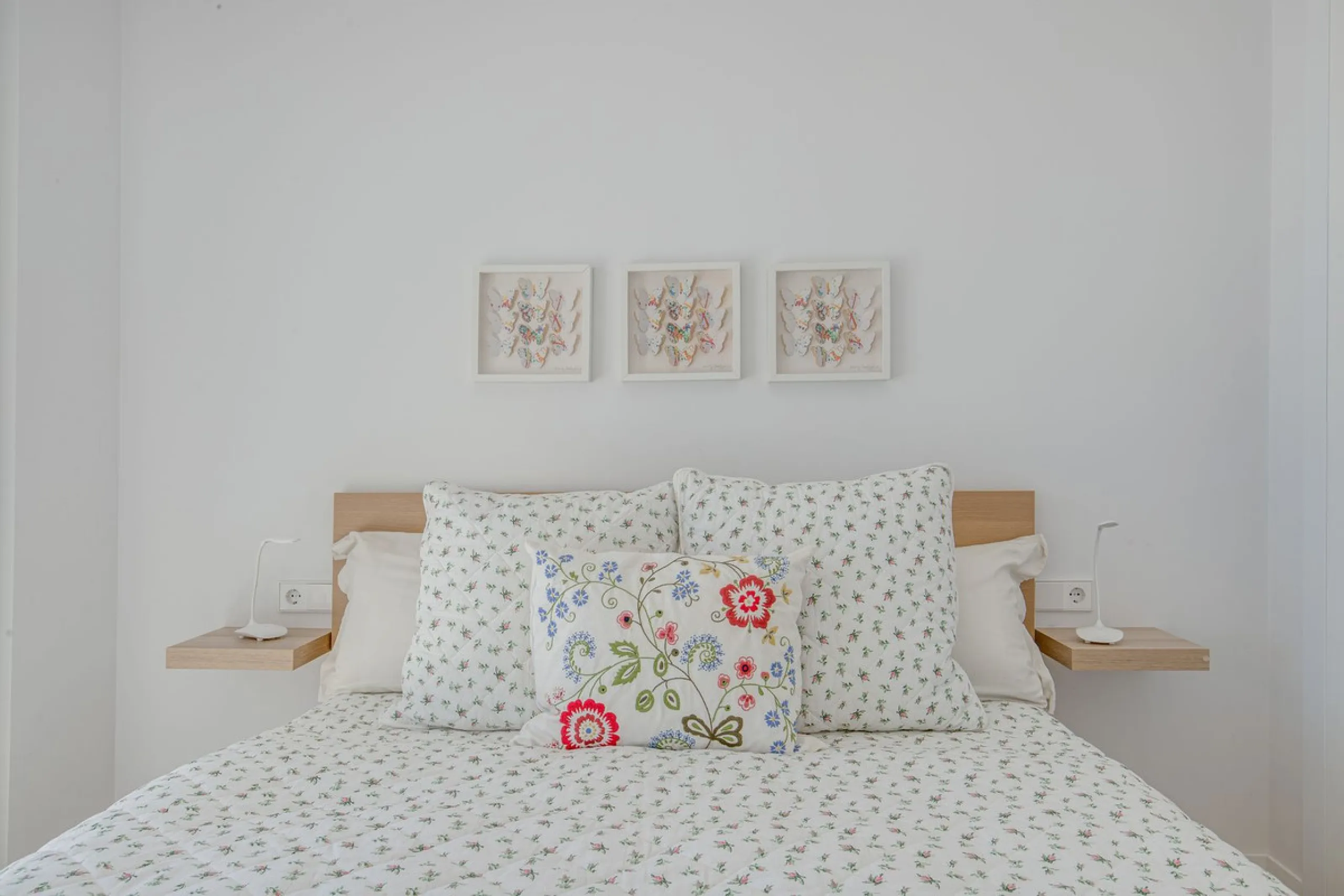 Exclusive Top-Floor Corner Apartment with Panoramic Sea Views – Las Mesas, Estepona