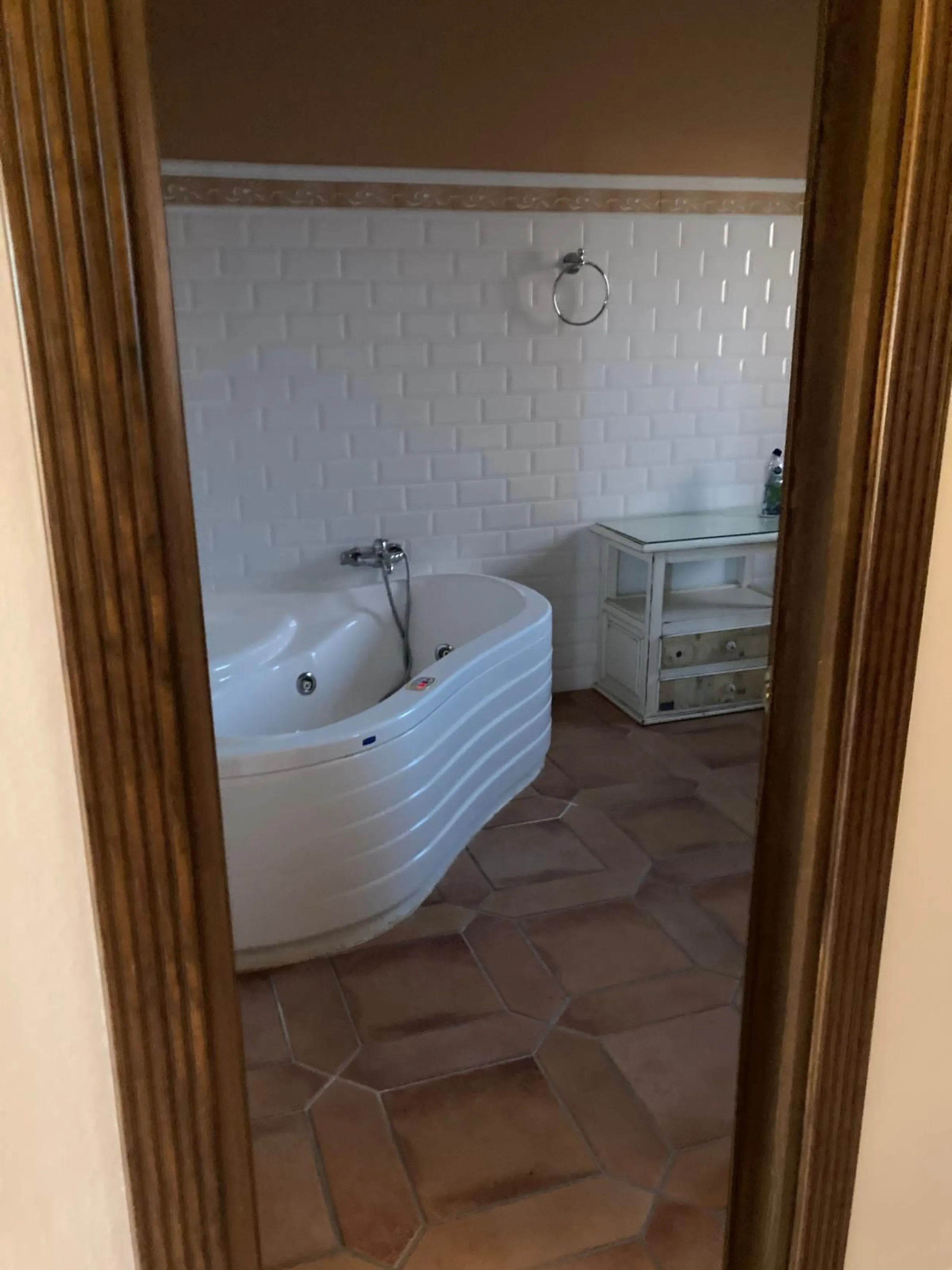 House - Detached Villa в продаже в Mijas, Málaga. В доме 4 спален и 5 ванных комнат. Площадь дома 580 м². Площадь участка 1200 м²