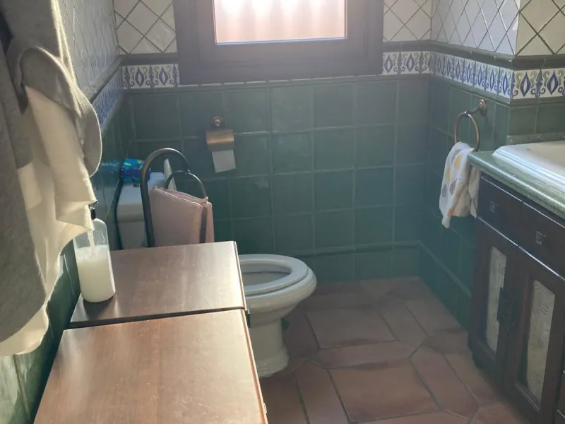 House - Detached Villa в продаже в Mijas, Málaga. В доме 4 спален и 5 ванных комнат. Площадь дома 580 м². Площадь участка 1200 м²