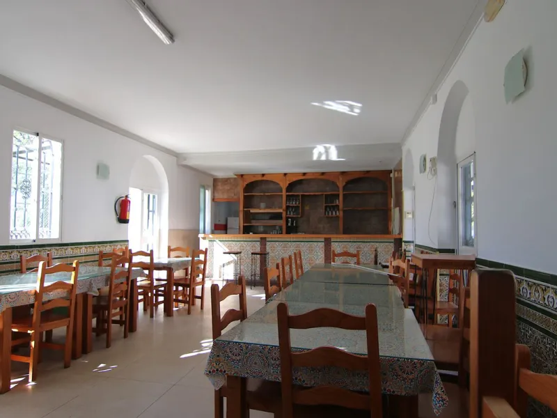 OPPORTUNITY IN COÍN! COMMERCIAL PROPERTY WITH GREAT POTENTIAL