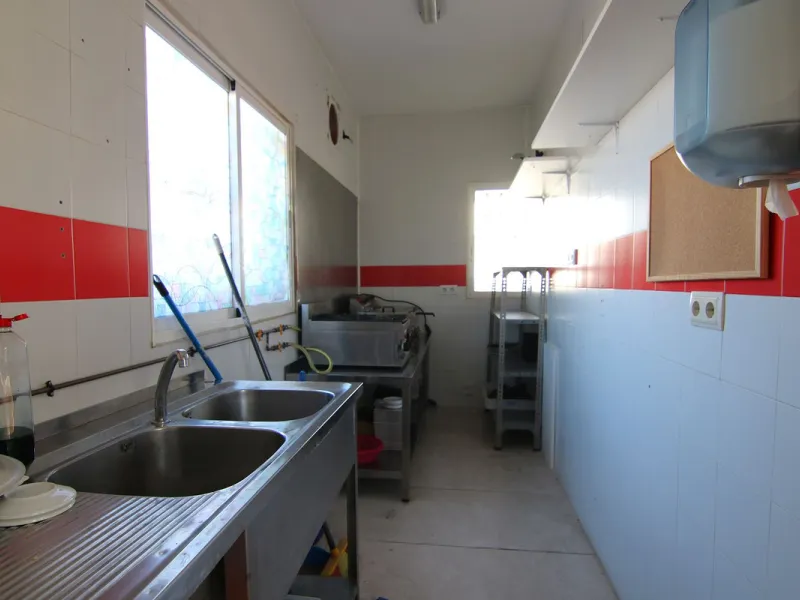 OPPORTUNITY IN COÍN! COMMERCIAL PROPERTY WITH GREAT POTENTIAL
