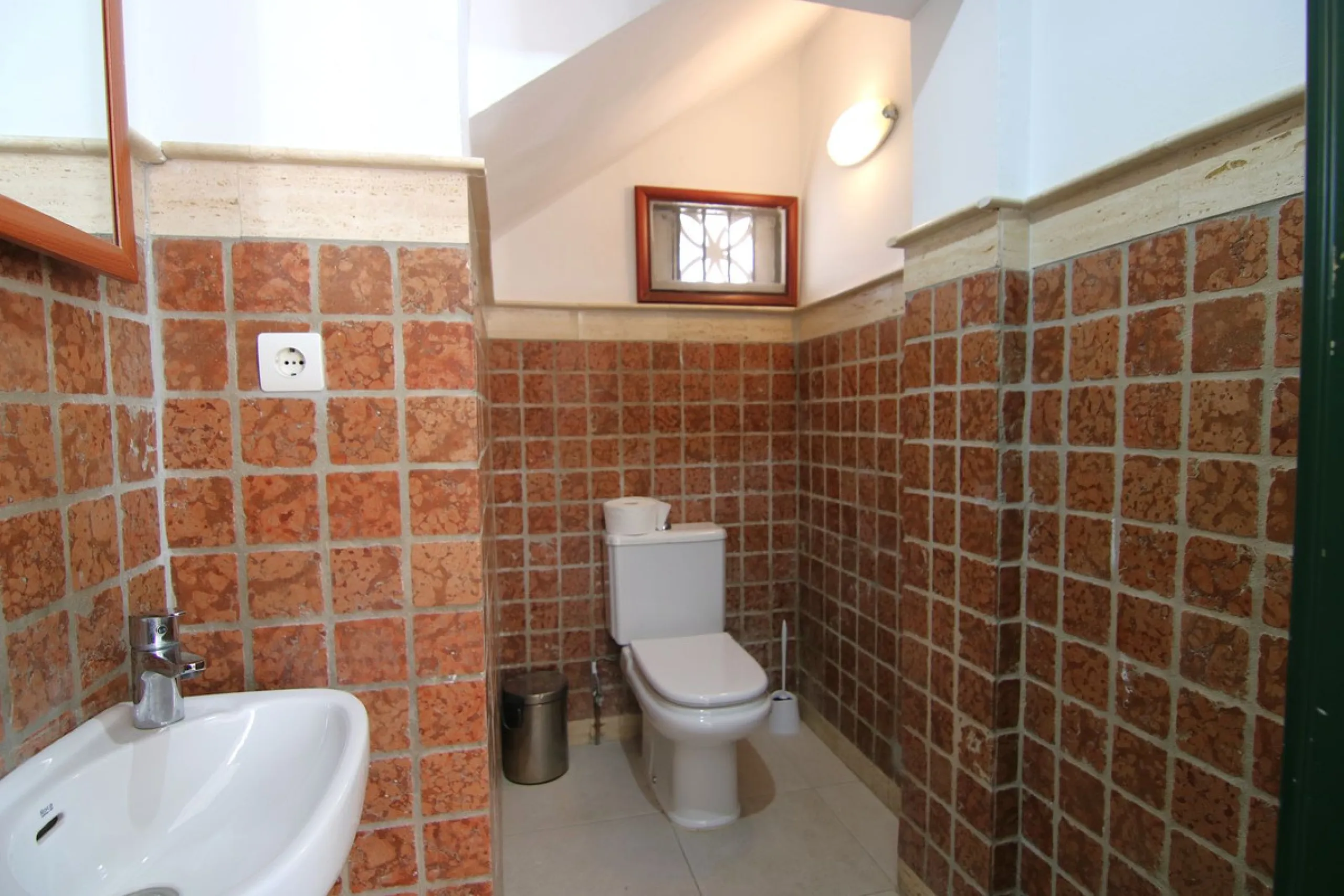 OPPORTUNITY IN COÍN! COMMERCIAL PROPERTY WITH GREAT POTENTIAL