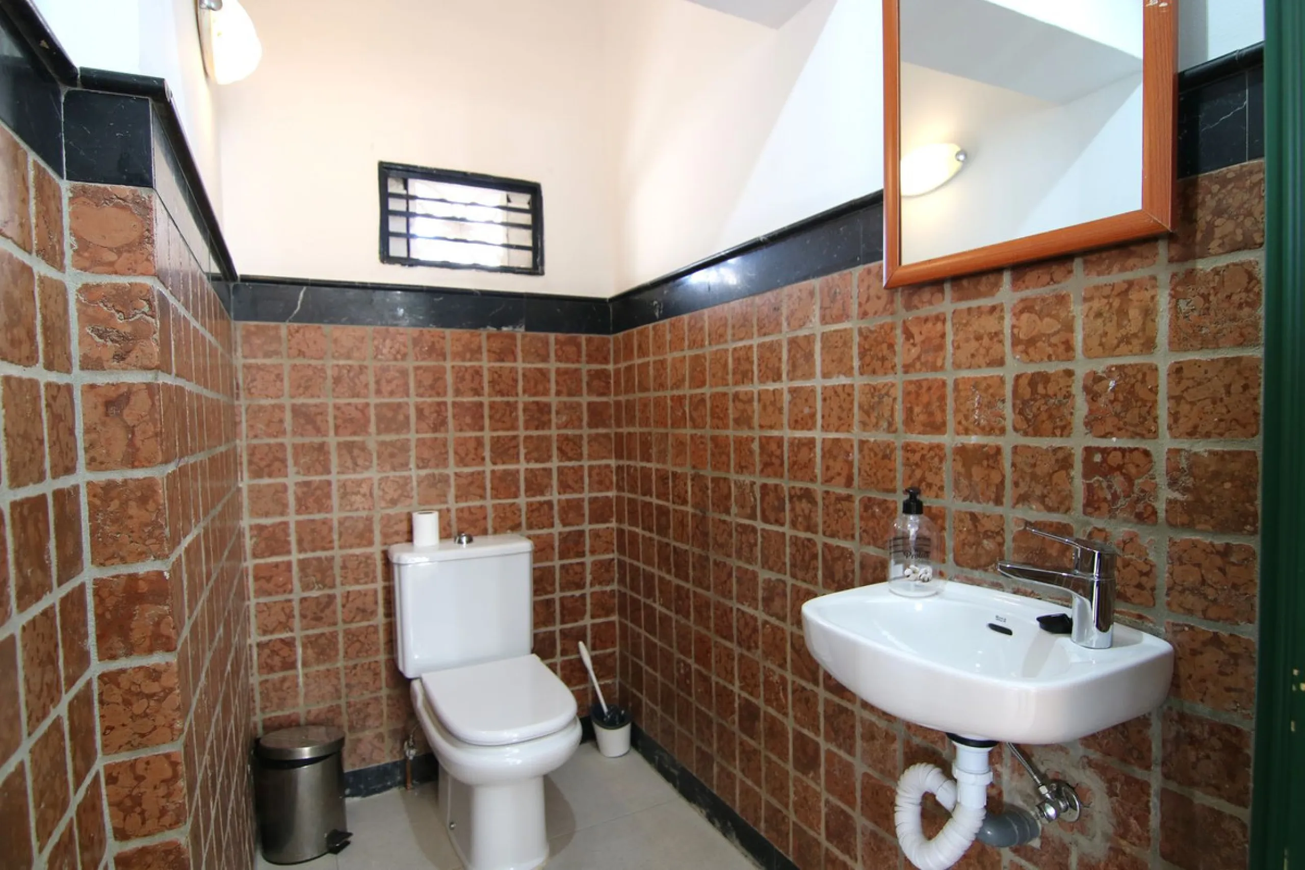 OPPORTUNITY IN COÍN! COMMERCIAL PROPERTY WITH GREAT POTENTIAL