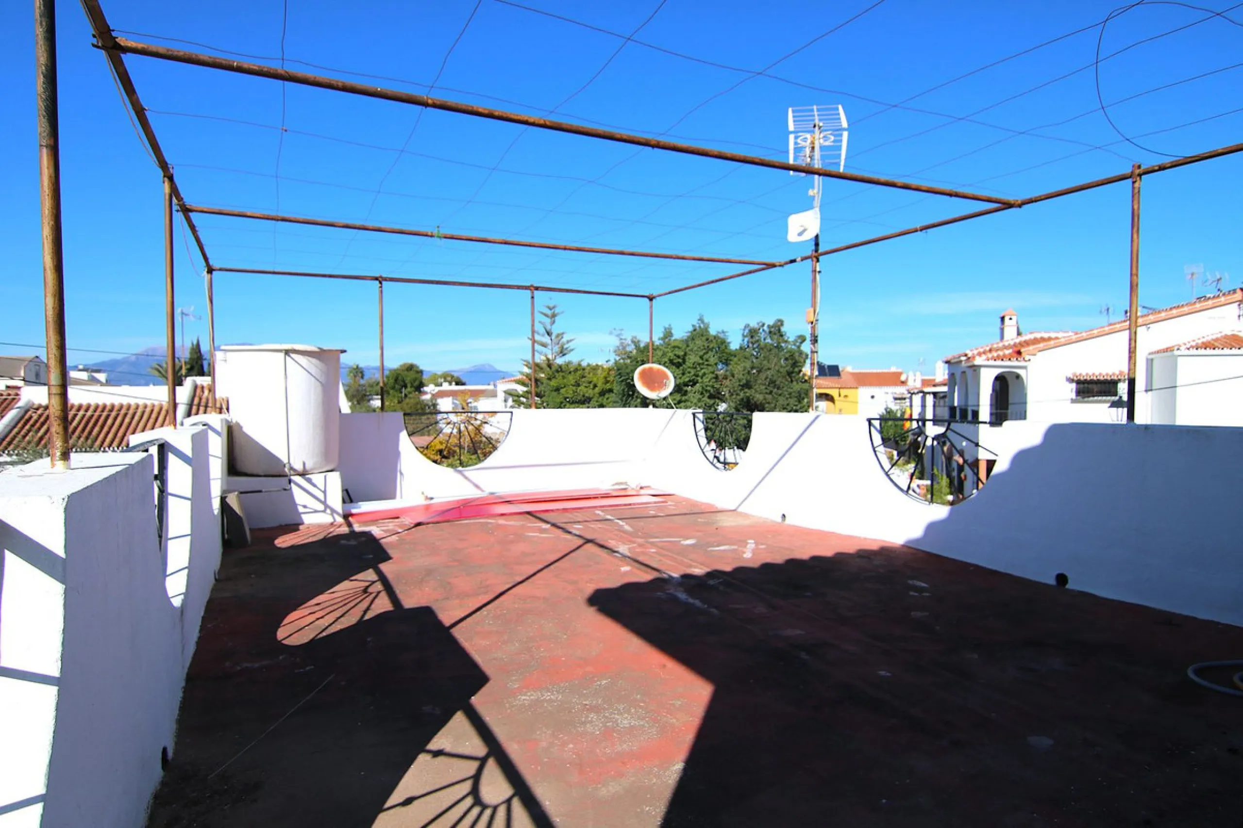 OPPORTUNITY IN COÍN! COMMERCIAL PROPERTY WITH GREAT POTENTIAL