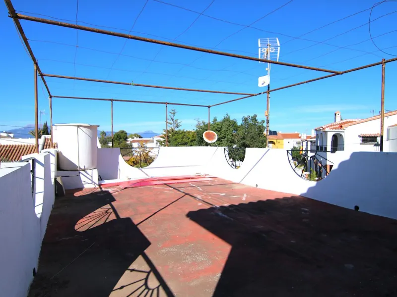 OPPORTUNITY IN COÍN! COMMERCIAL PROPERTY WITH GREAT POTENTIAL