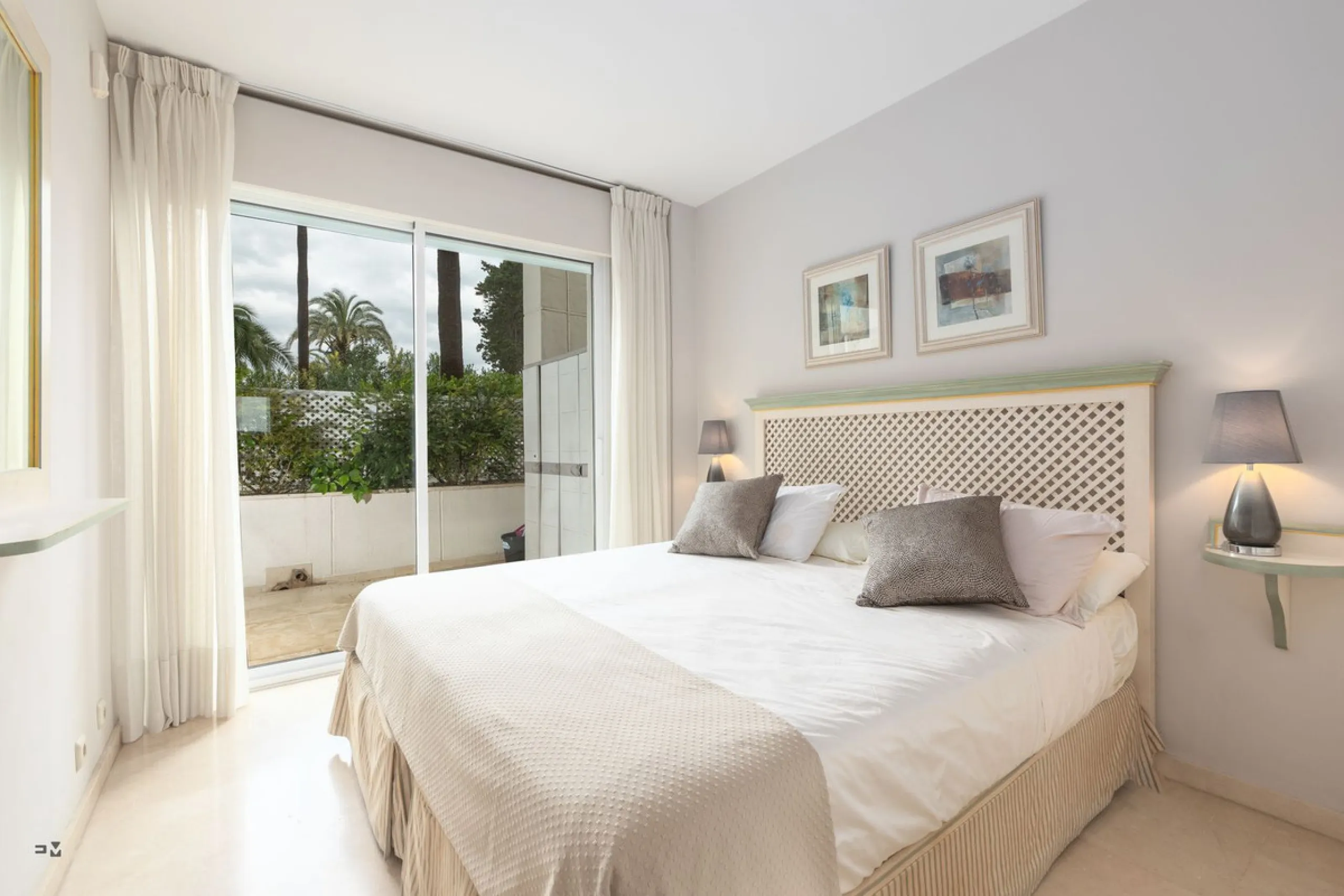 Ground Floor Apartment, Estepona, Costa del Sol.