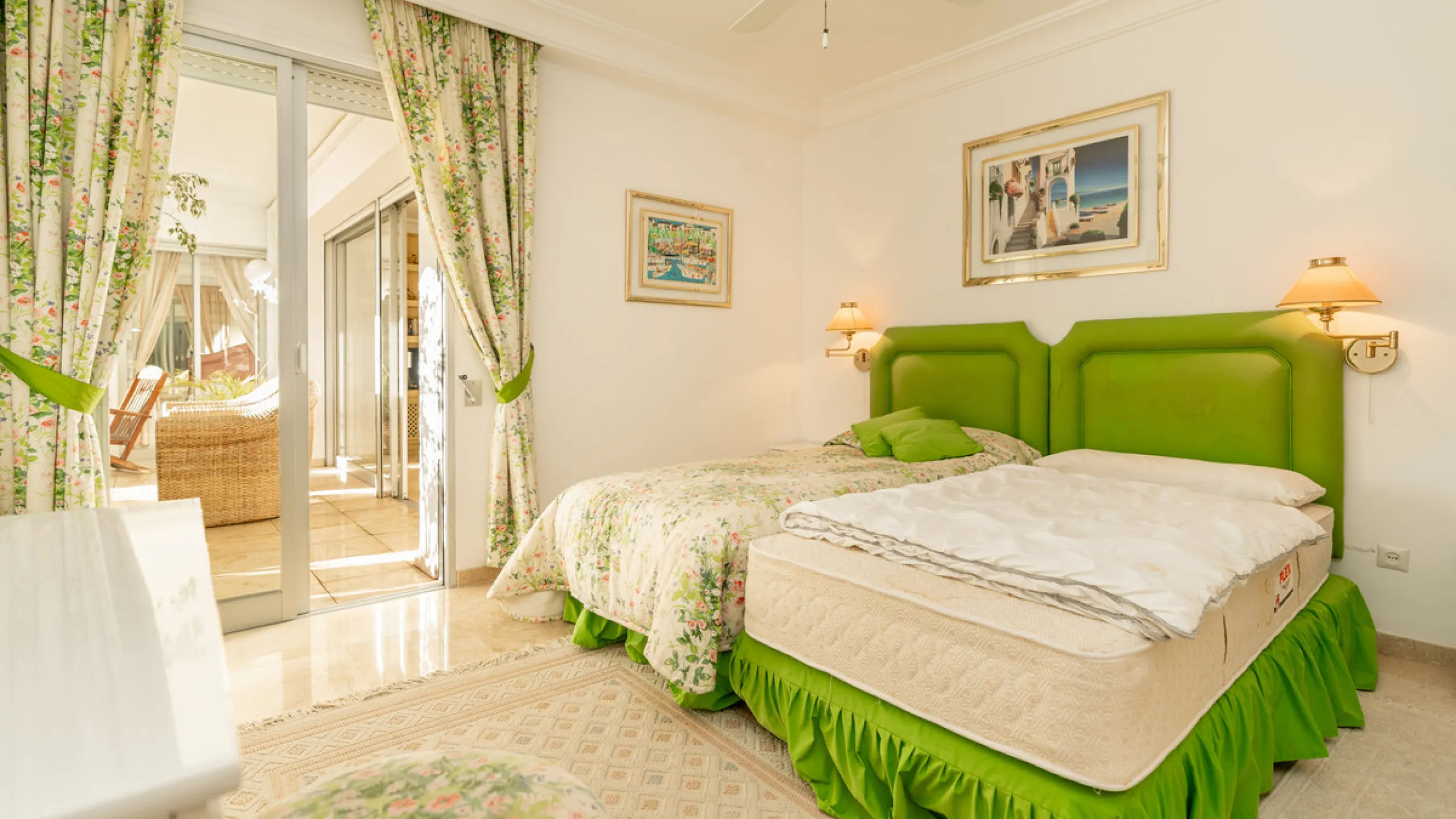 Apartment - Ground Floor Apartment в продаже в Marbella, Málaga. В доме 3 спален и 3 ванных комнат. Площадь дома 196 м²