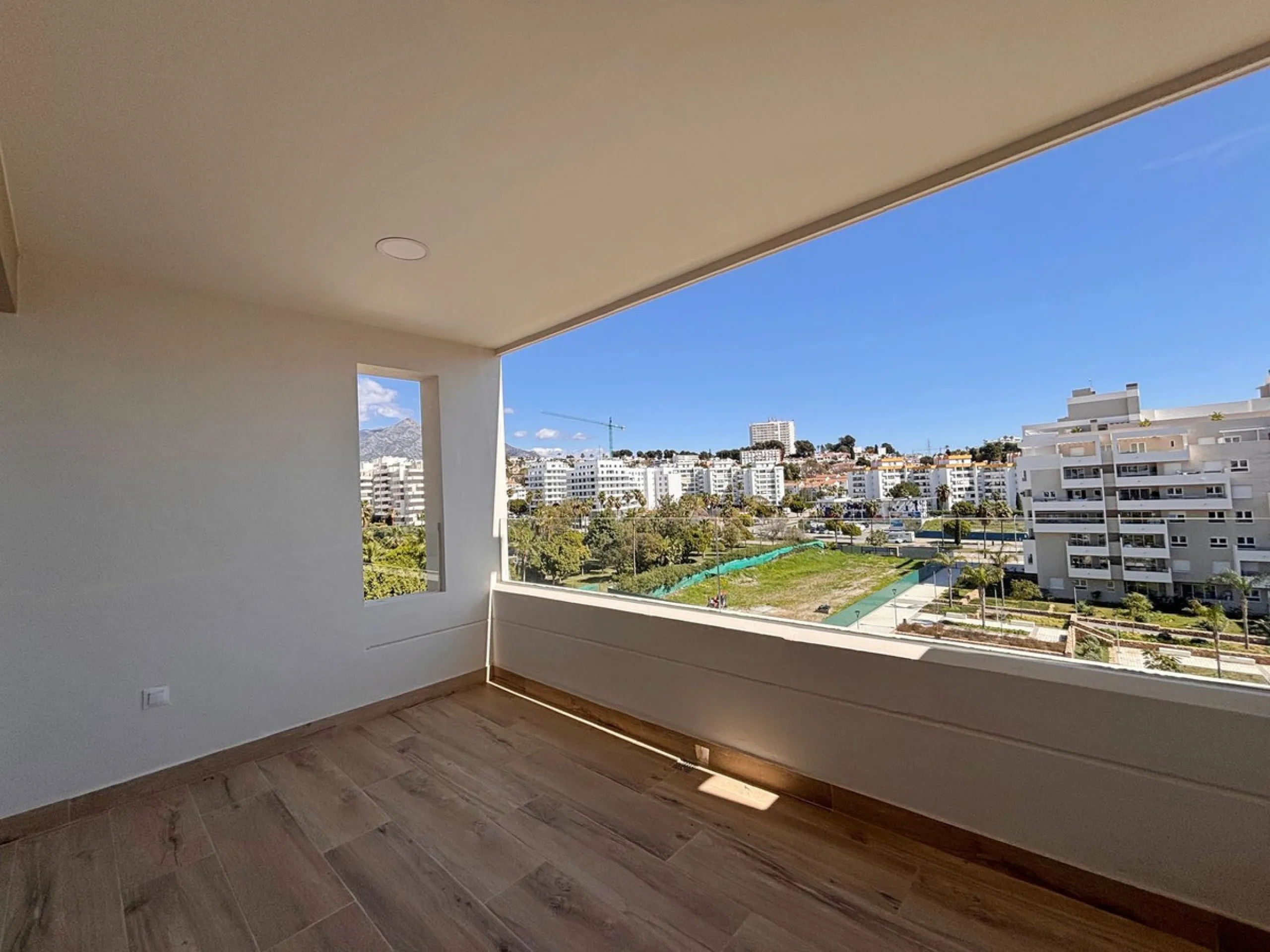 Experience contemporary living in this elegant new-build 3-bedroom, 2-bathroom apartment located in the prestigious area of Nueva Andalucía, Marbella. Known as the renowned Golf Valley, Nueva Andalucía offers the perfect mix of tranquility, exclusivity, a