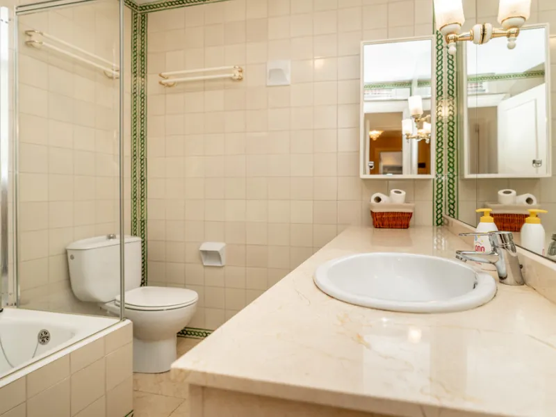 Apartment - Ground Floor Apartment в продаже в Marbella, Málaga. В доме 3 спален и 3 ванных комнат. Площадь дома 196 м²