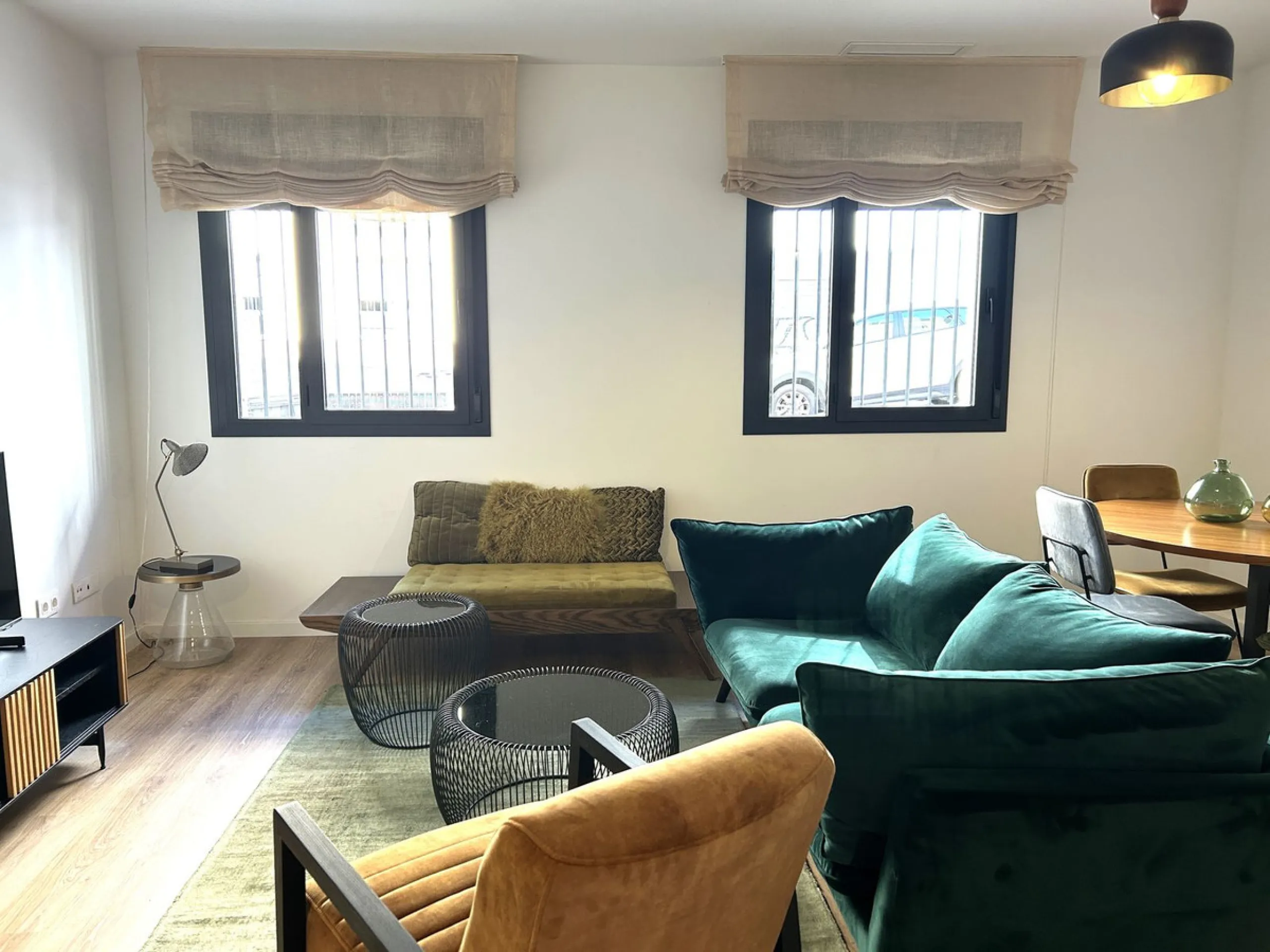Apartment - Ground Floor Apartment в продаже в Málaga, Málaga. В доме 2 спален и 1 ванных комнат. Площадь дома 79 м²