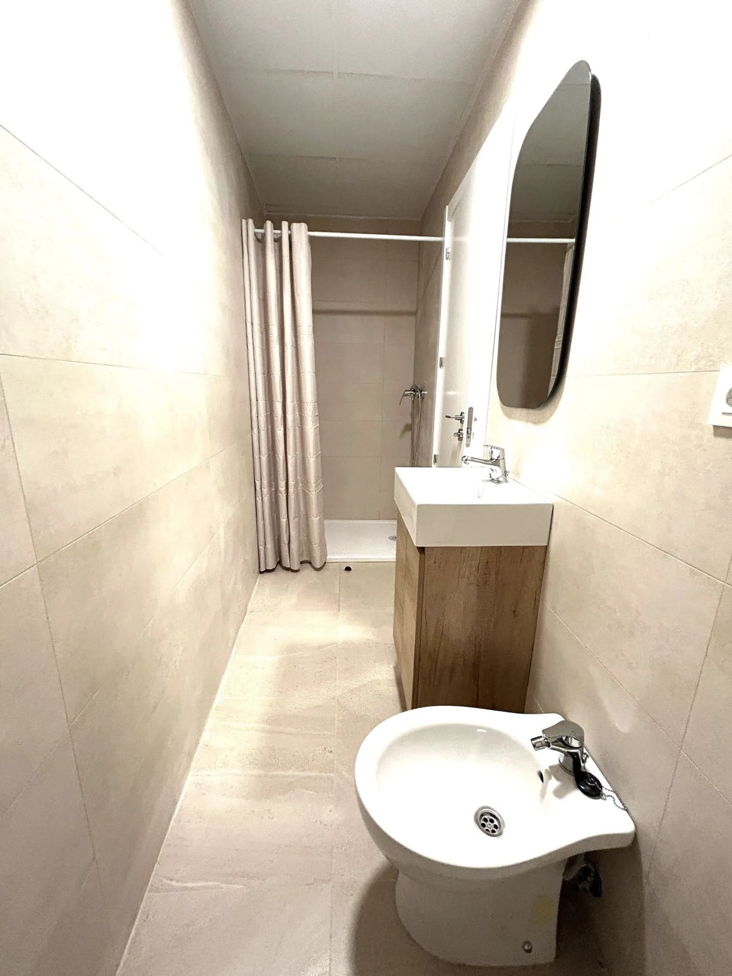 Apartment - Ground Floor Apartment в продаже в Málaga, Málaga. В доме 2 спален и 1 ванных комнат. Площадь дома 79 м²