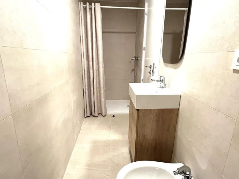Apartment - Ground Floor Apartment в продаже в Málaga, Málaga. В доме 2 спален и 1 ванных комнат. Площадь дома 79 м²