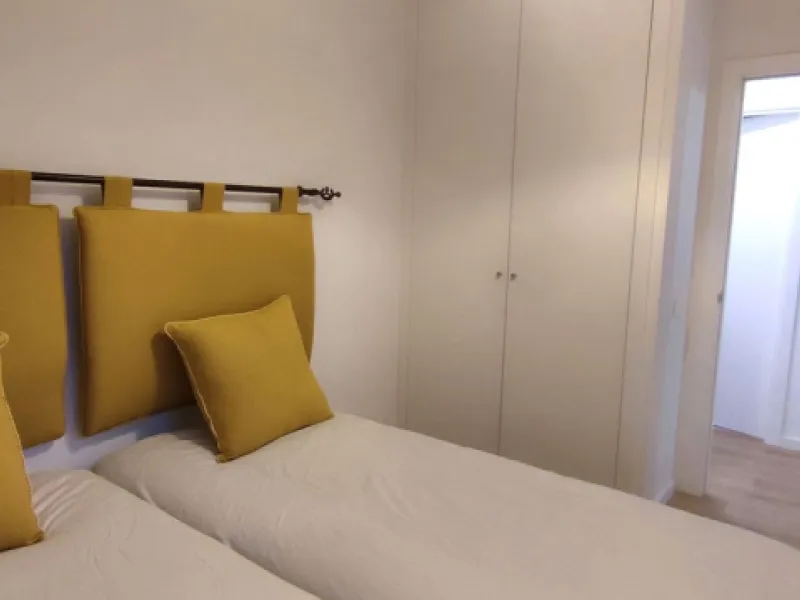 Apartment - Ground Floor Apartment в продаже в Málaga, Málaga. В доме 2 спален и 1 ванных комнат. Площадь дома 79 м²