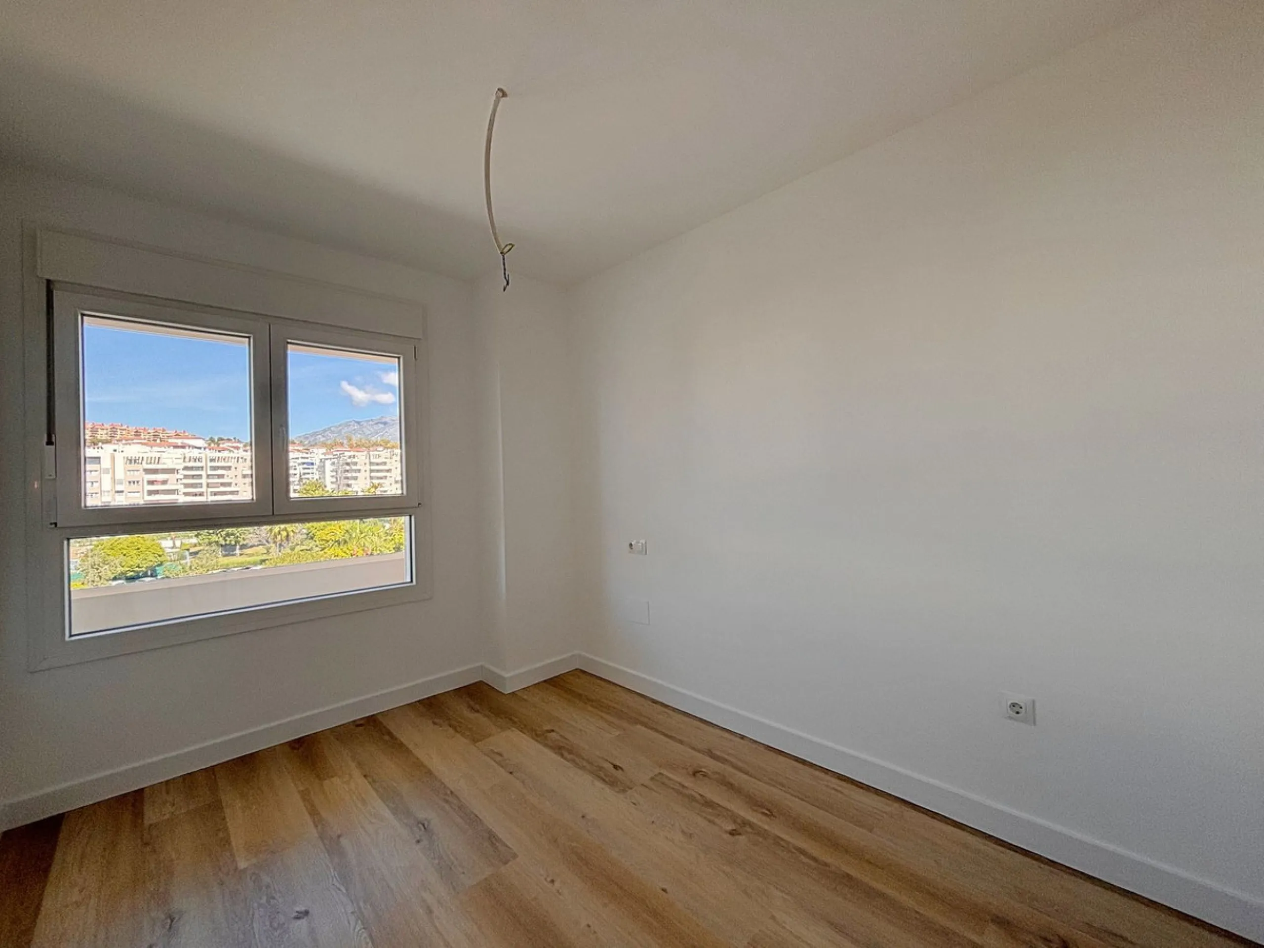 Experience contemporary living in this elegant new-build 3-bedroom, 2-bathroom apartment located in the prestigious area of Nueva Andalucía, Marbella. Known as the renowned Golf Valley, Nueva Andalucía offers the perfect mix of tranquility, exclusivity, a