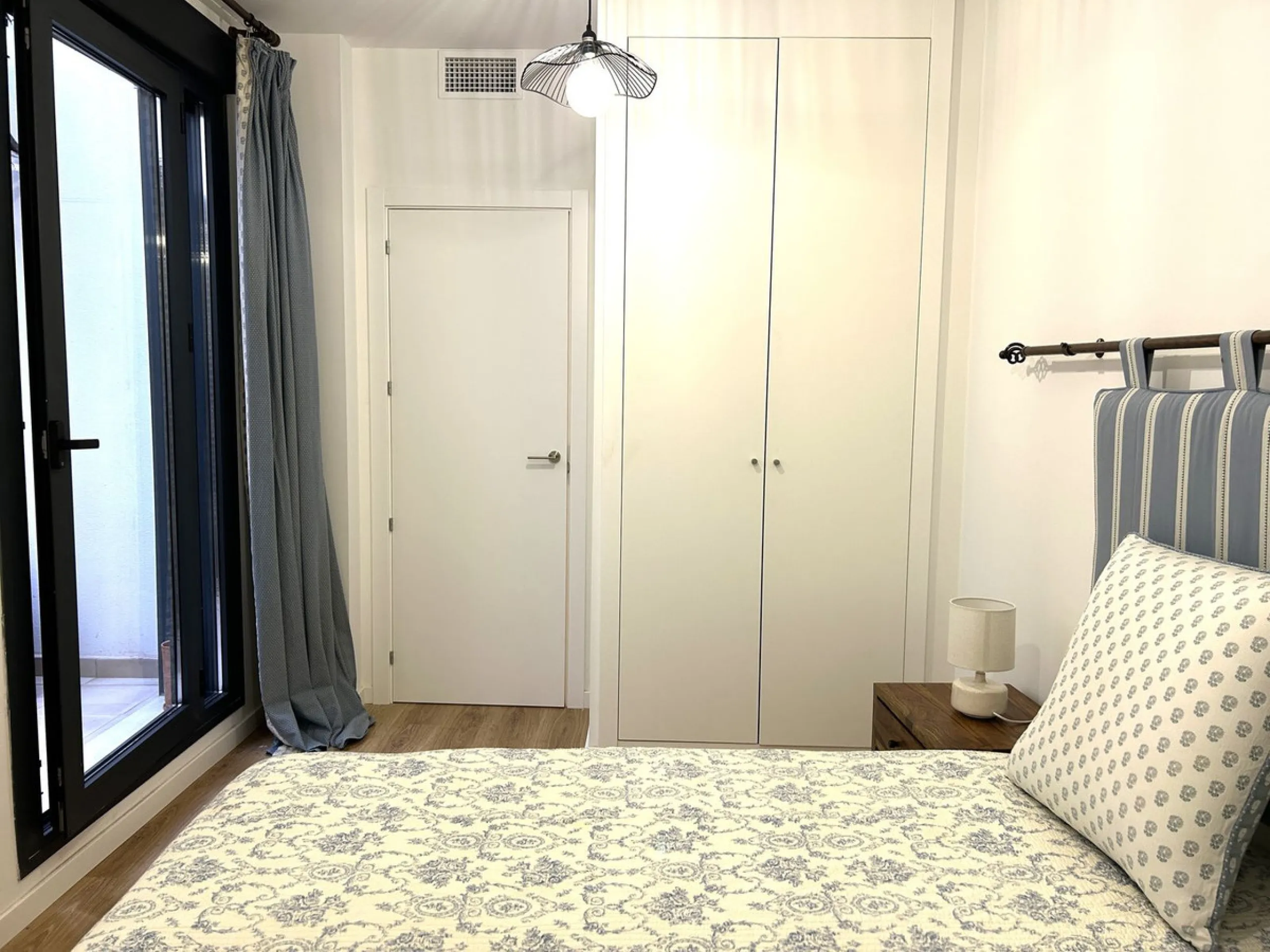Apartment - Ground Floor Apartment в продаже в Málaga, Málaga. В доме 2 спален и 1 ванных комнат. Площадь дома 79 м²