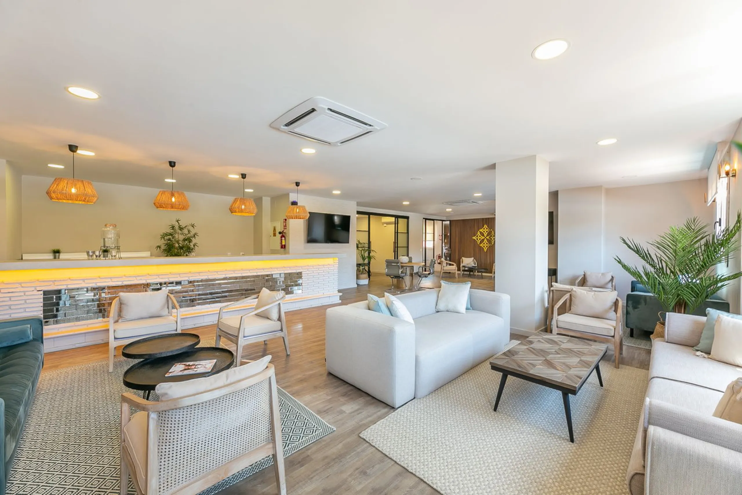 A stunning 2-bedroom, 2-bathroom, first floor apartment in a wonderful resort, offering Sea, Golf, and Mountain Views.